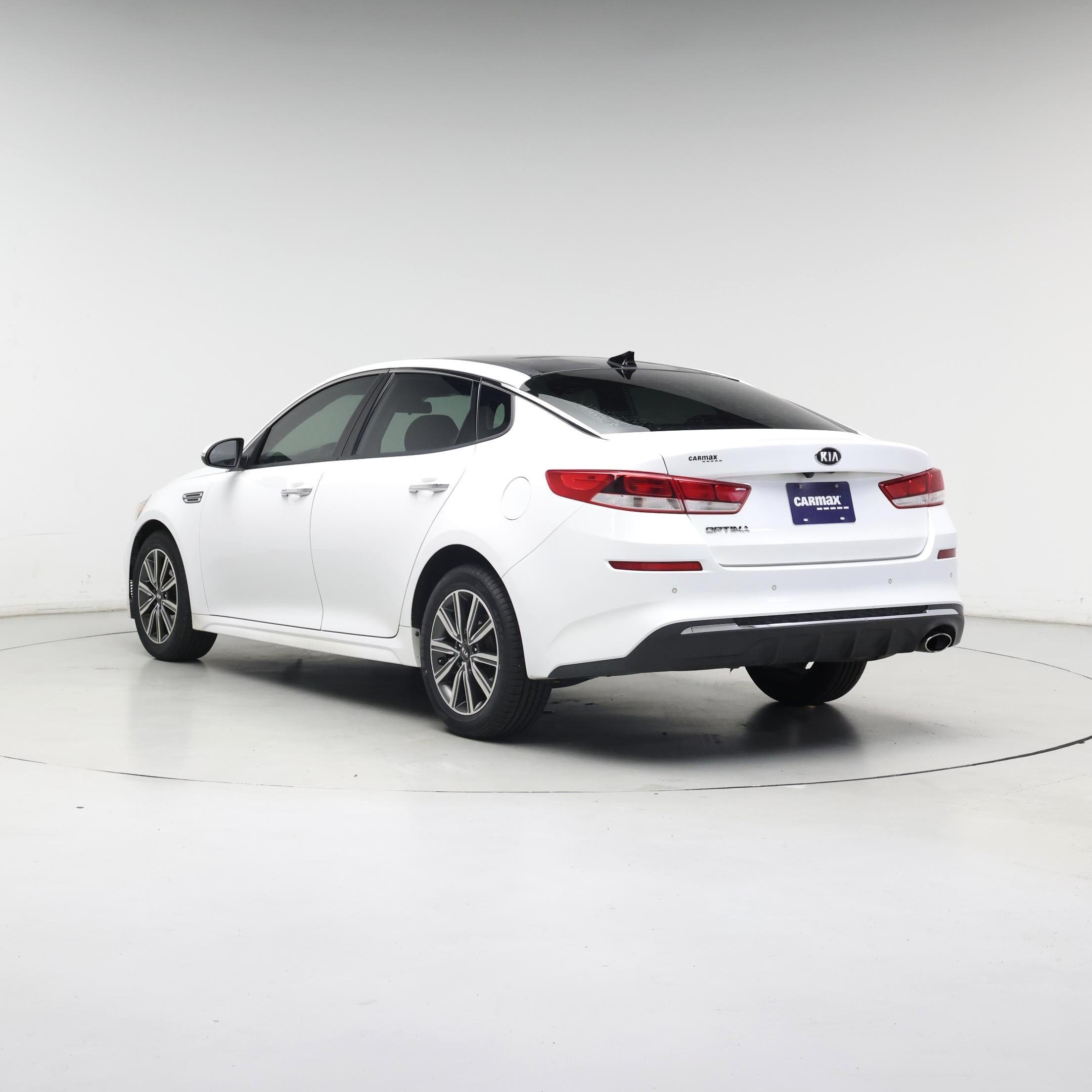 Thumbnail: 2019 Kia Optima - 2