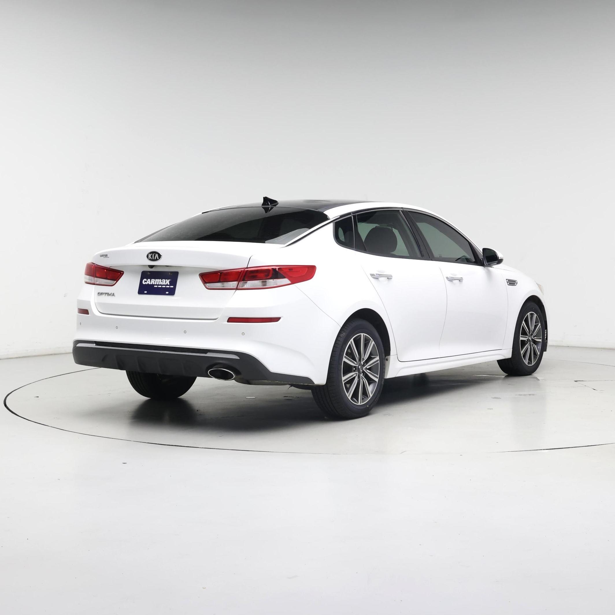 Thumbnail: 2019 Kia Optima - 8