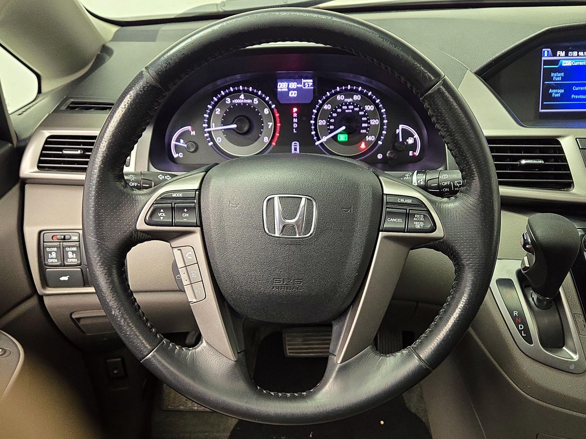 Thumbnail: 2016 Honda Odyssey - 10