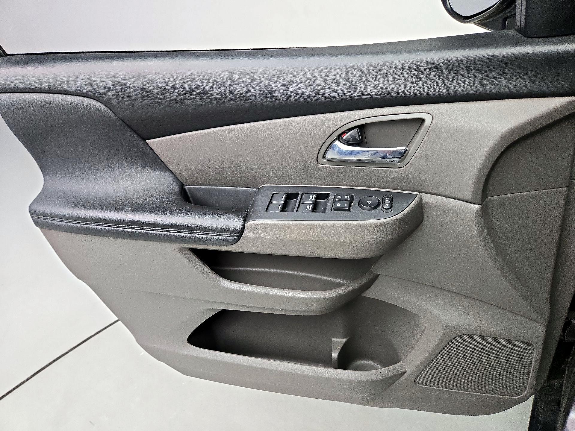 Thumbnail: 2016 Honda Odyssey - 12