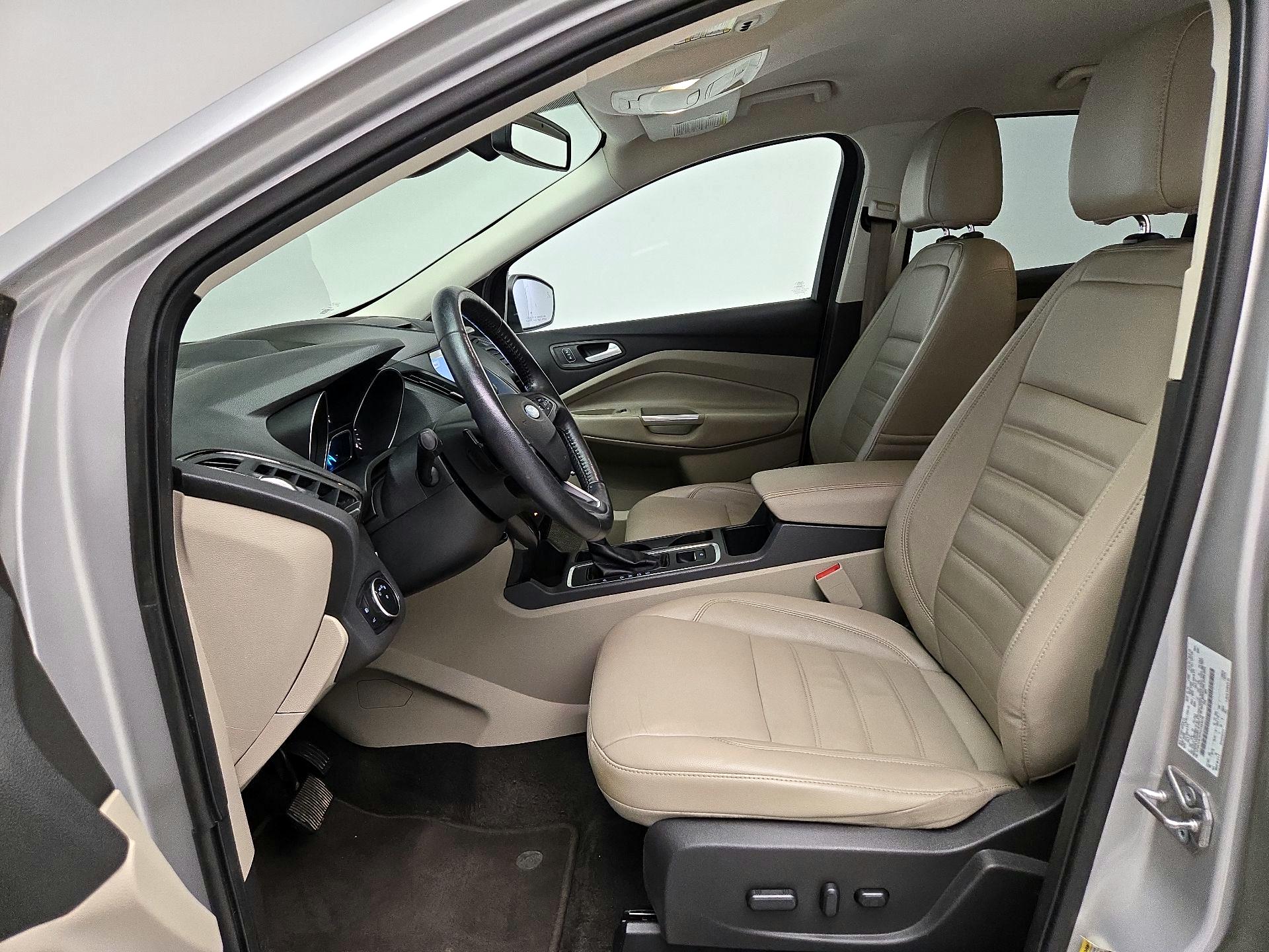 Thumbnail: 2017 Ford Escape - 11