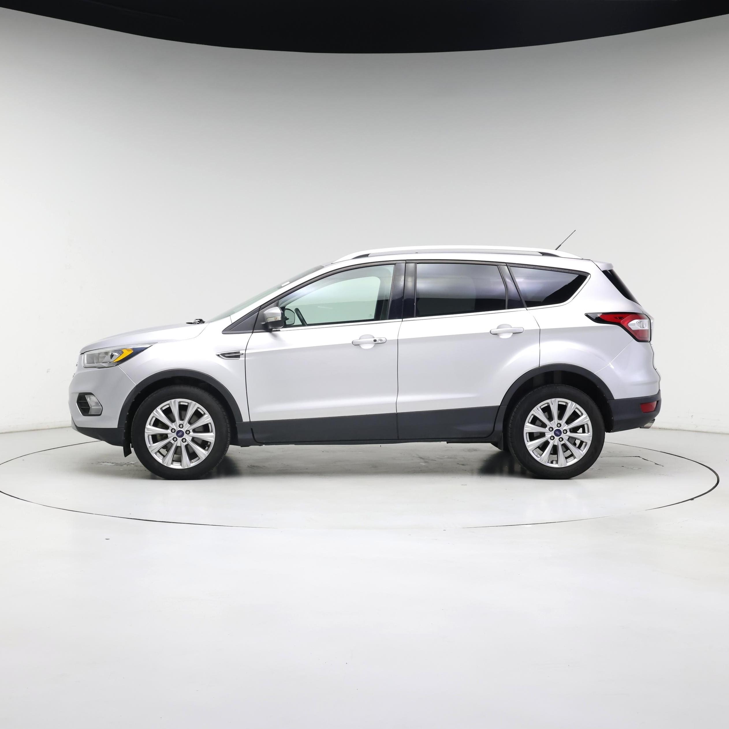 Thumbnail: 2017 Ford Escape - 3