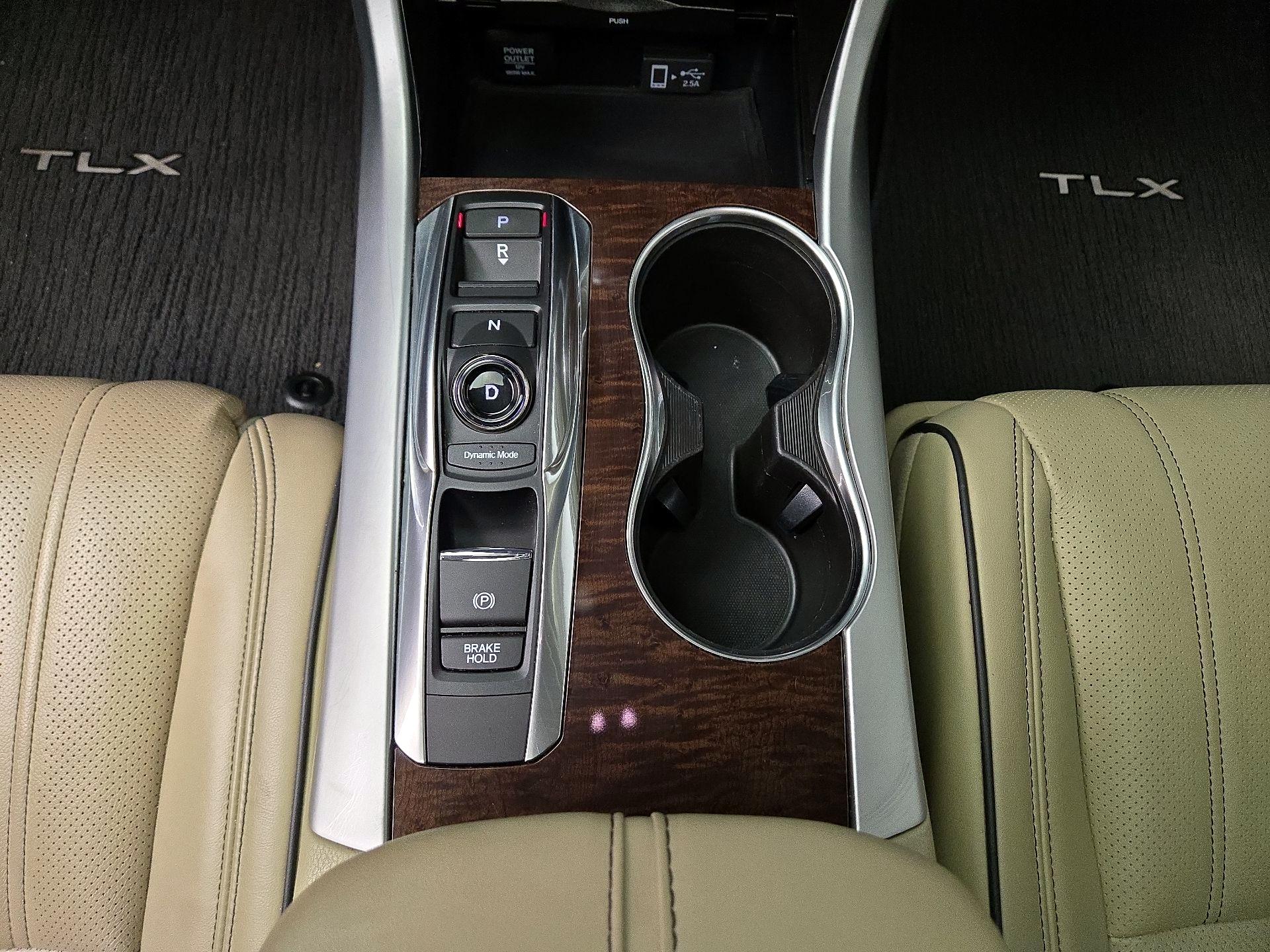 Thumbnail: 2019 Acura TLX - 18