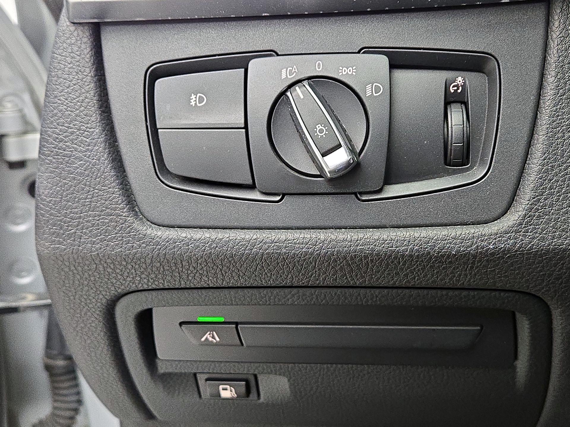 Thumbnail: 2018 BMW 3 Series - 13