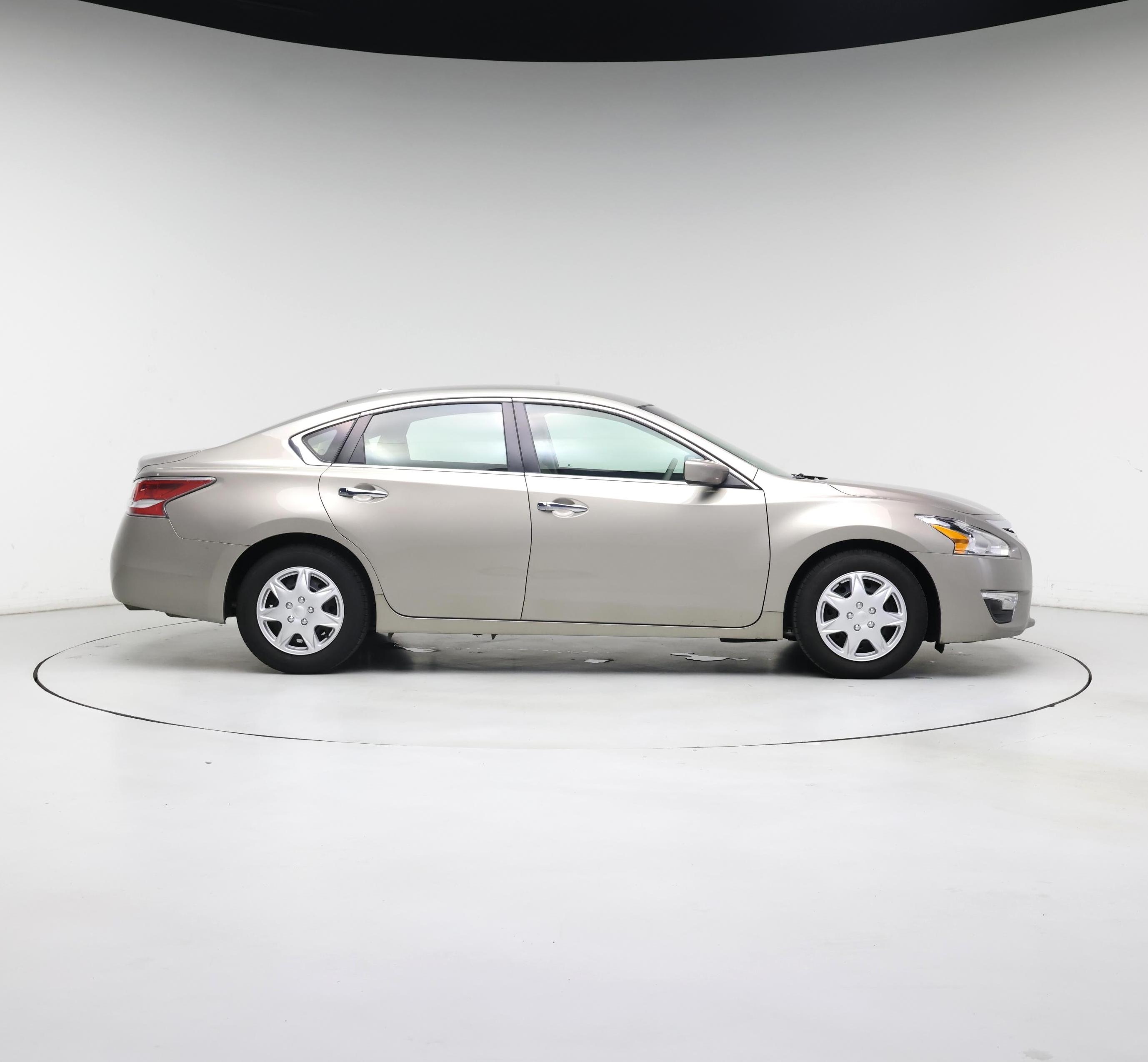 Thumbnail: 2015 Nissan Altima - 7