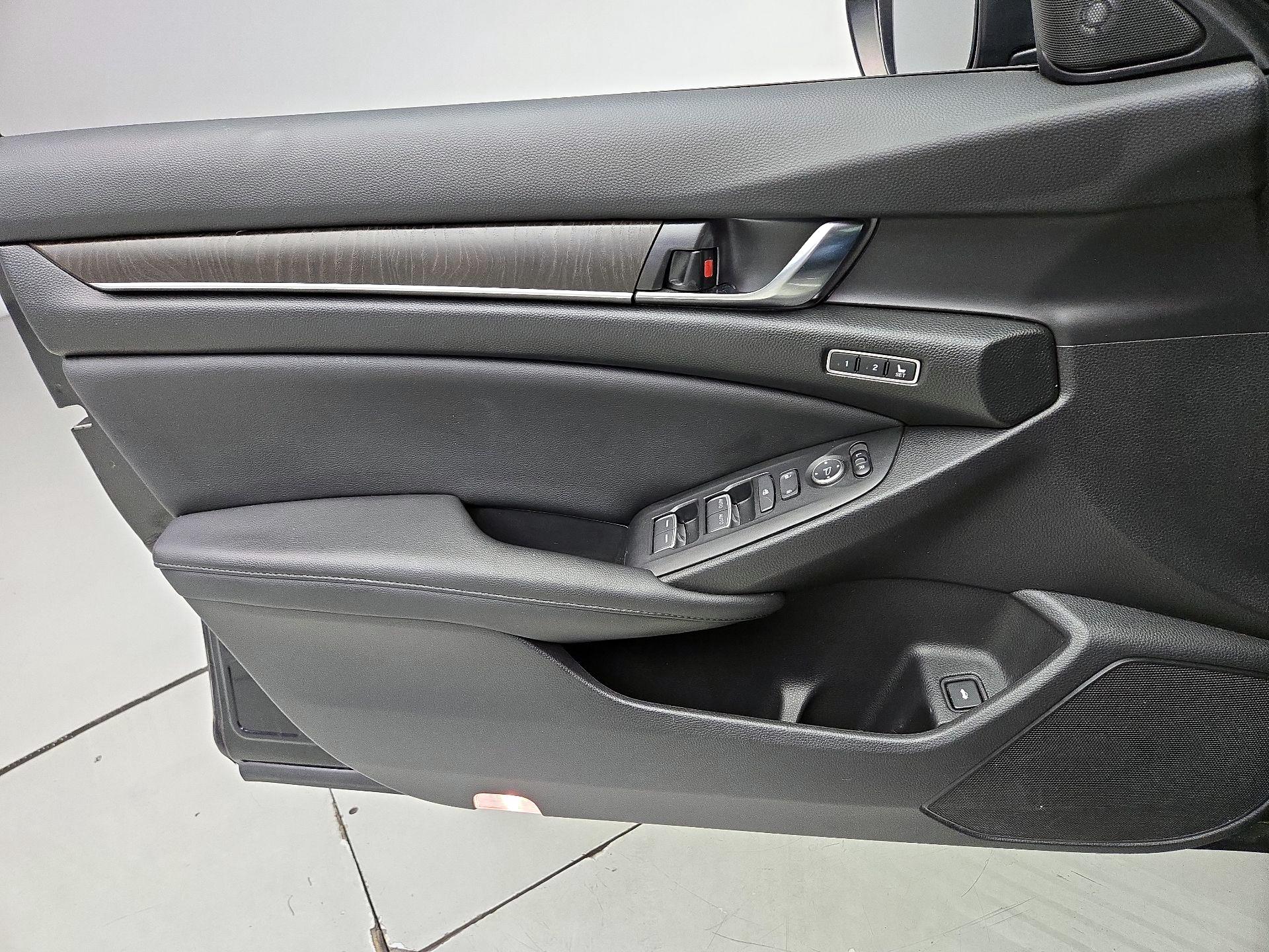 Thumbnail: 2021 Honda Accord - 12