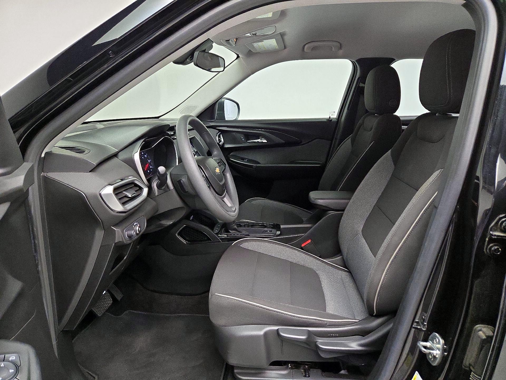 Thumbnail: 2021 Chevrolet TrailBlazer - 11