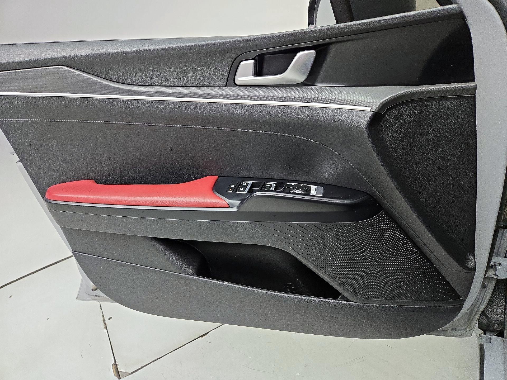 Thumbnail: 2022 Kia K5 - 12