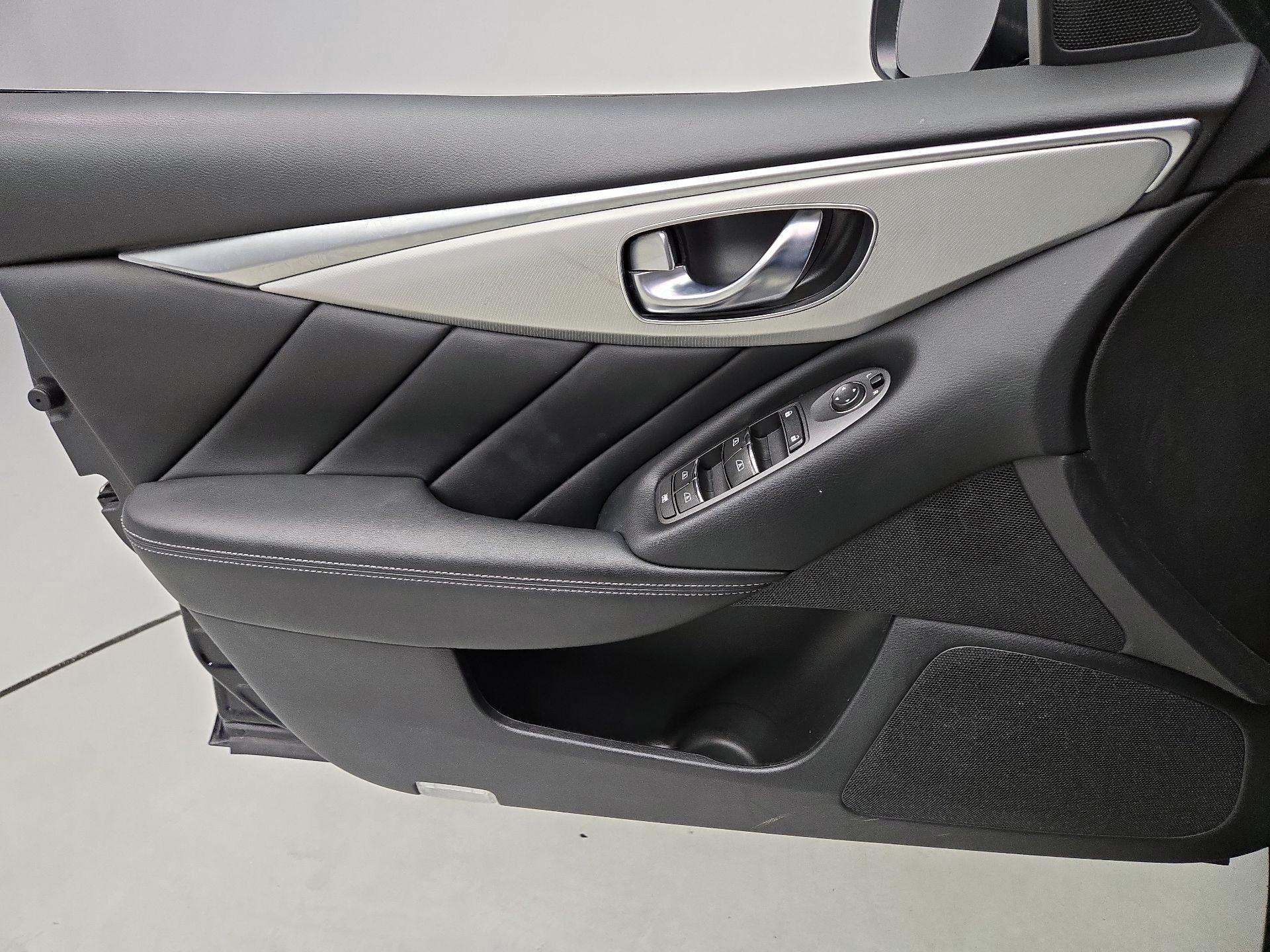 Thumbnail: 2020 INFINITI Q50 - 12