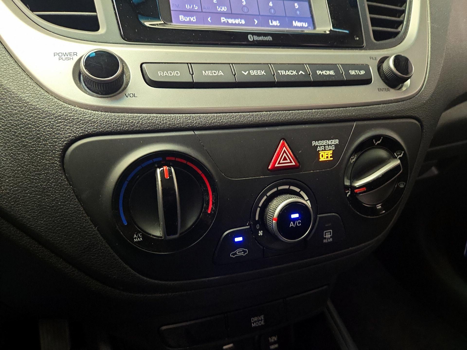 Thumbnail: 2019 Hyundai Accent - 16