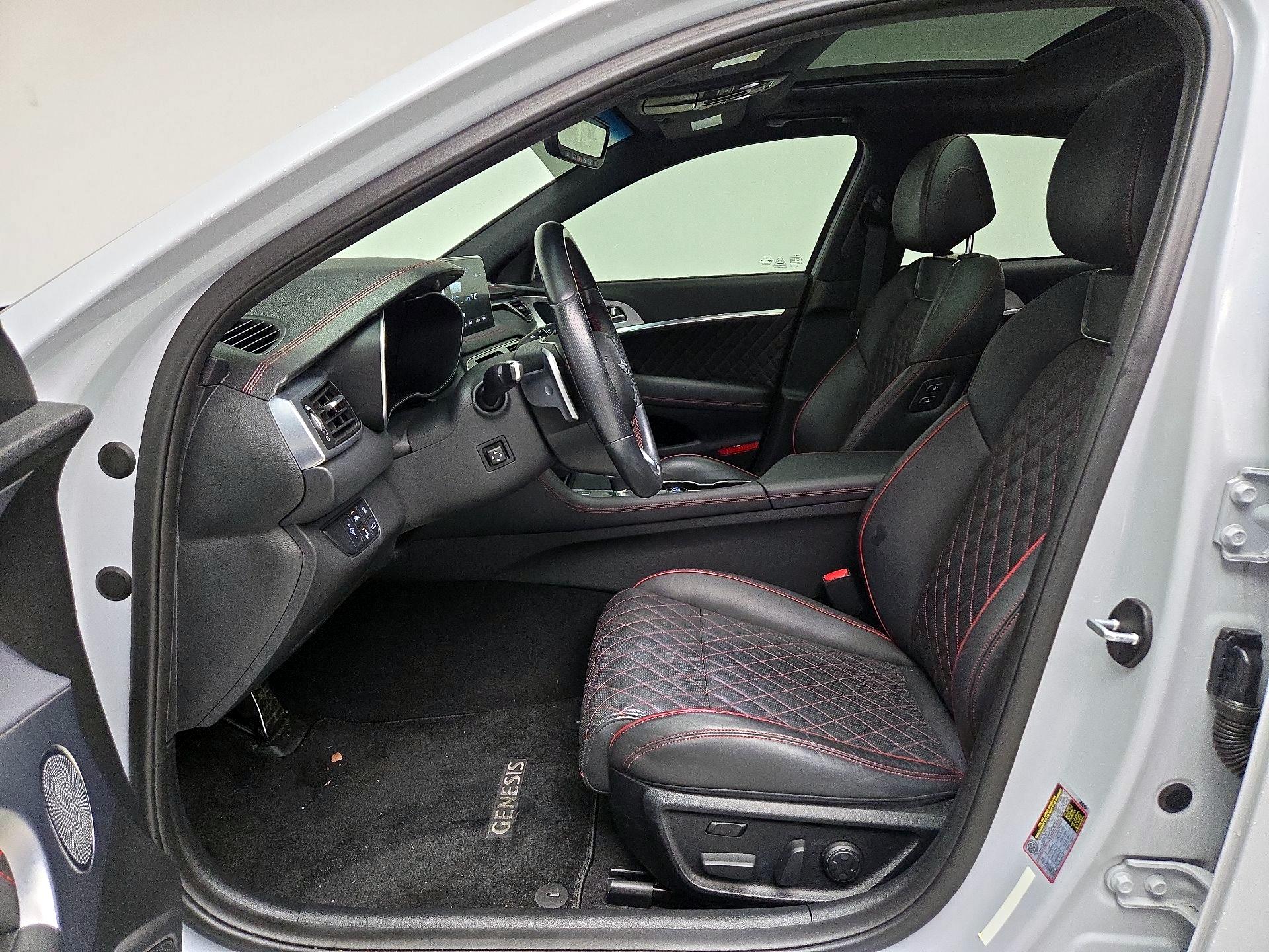 Thumbnail: 2019 Genesis G70 - 11