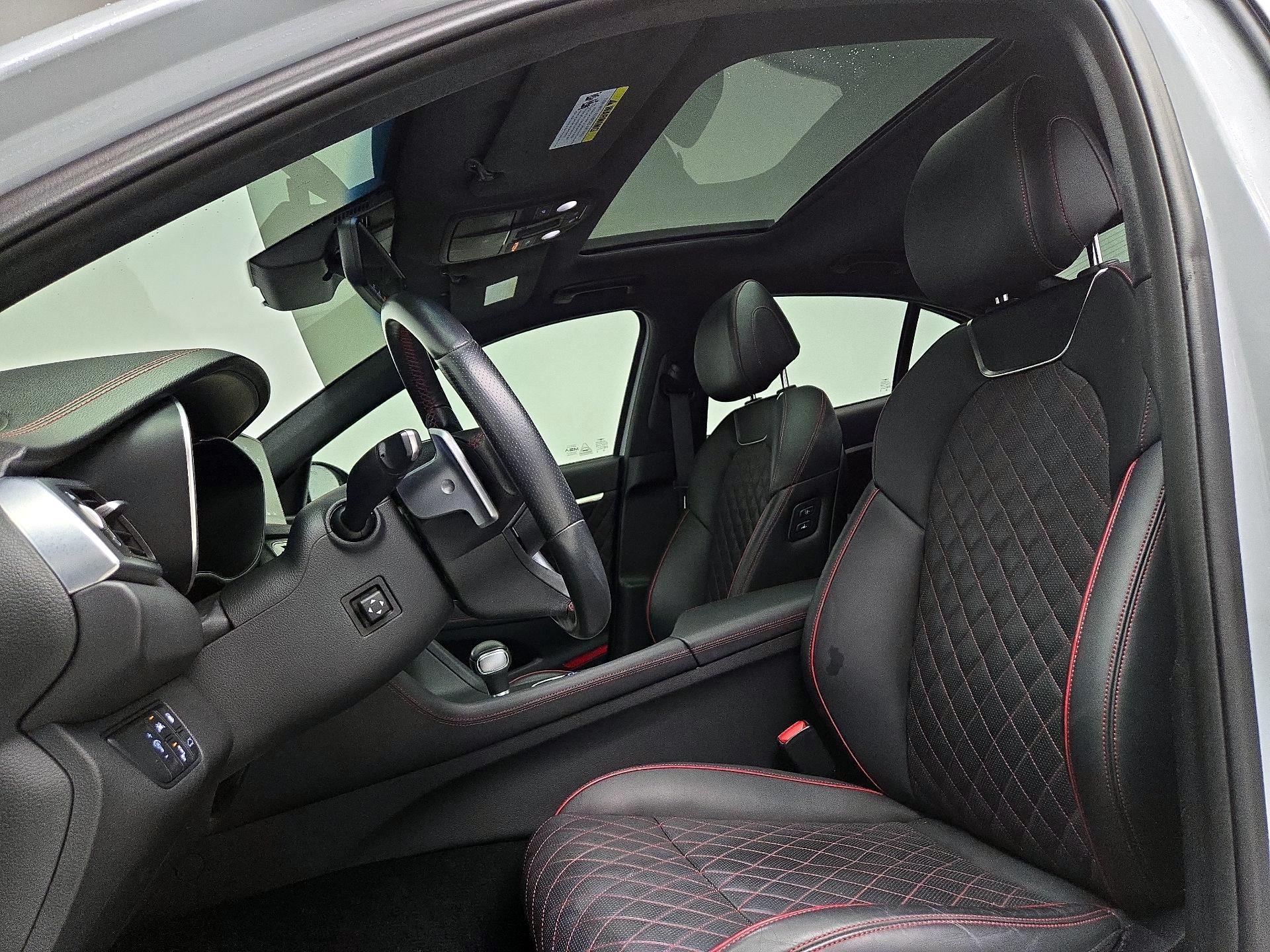 Thumbnail: 2019 Genesis G70 - 20