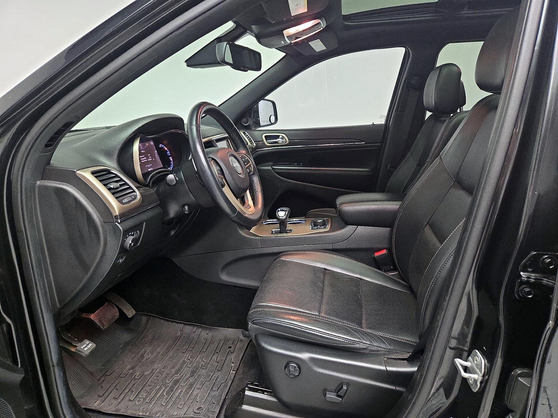 Thumbnail: 2014 Jeep Grand Cherokee - 11