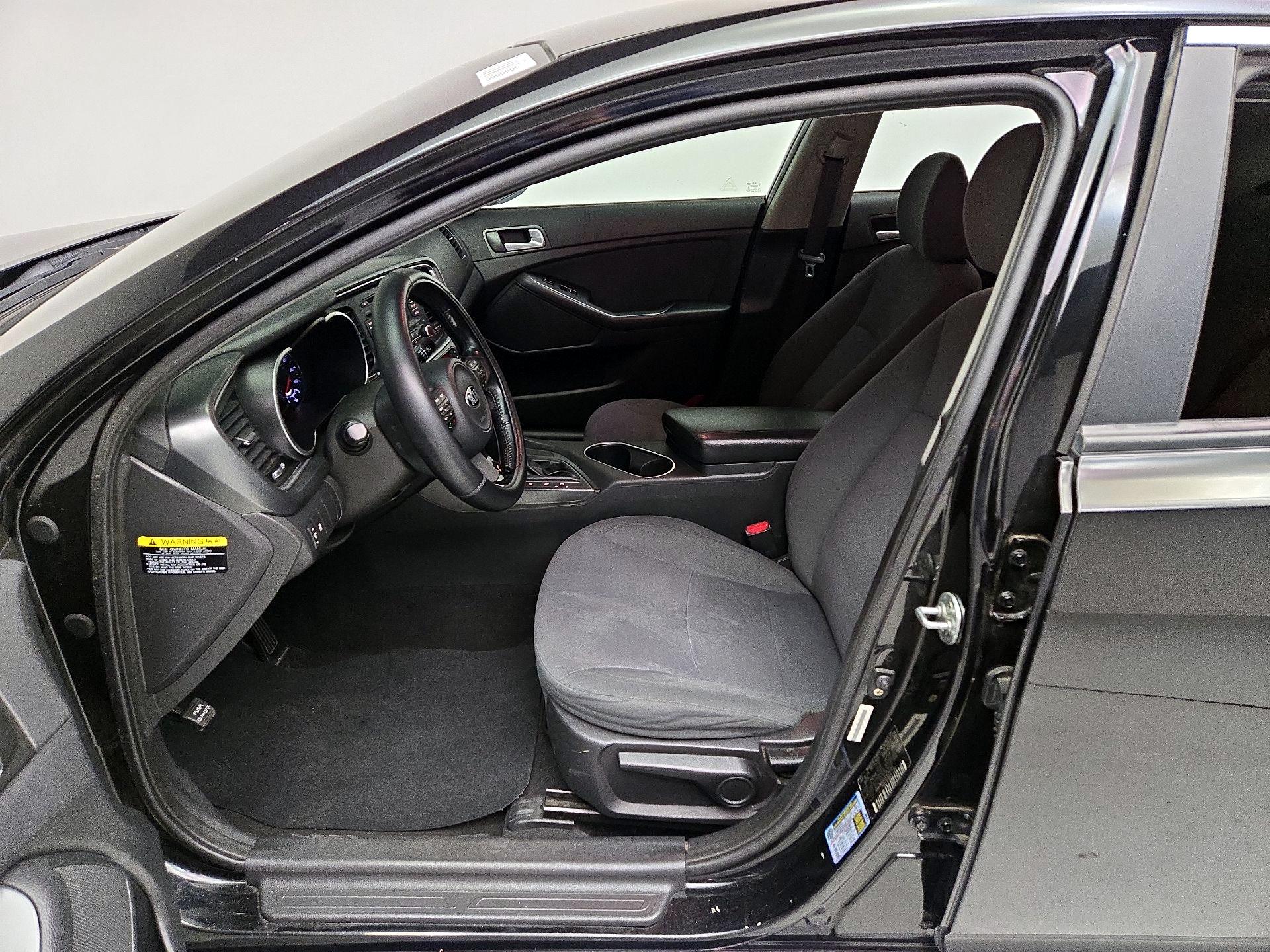 Thumbnail: 2015 Kia Optima - 11