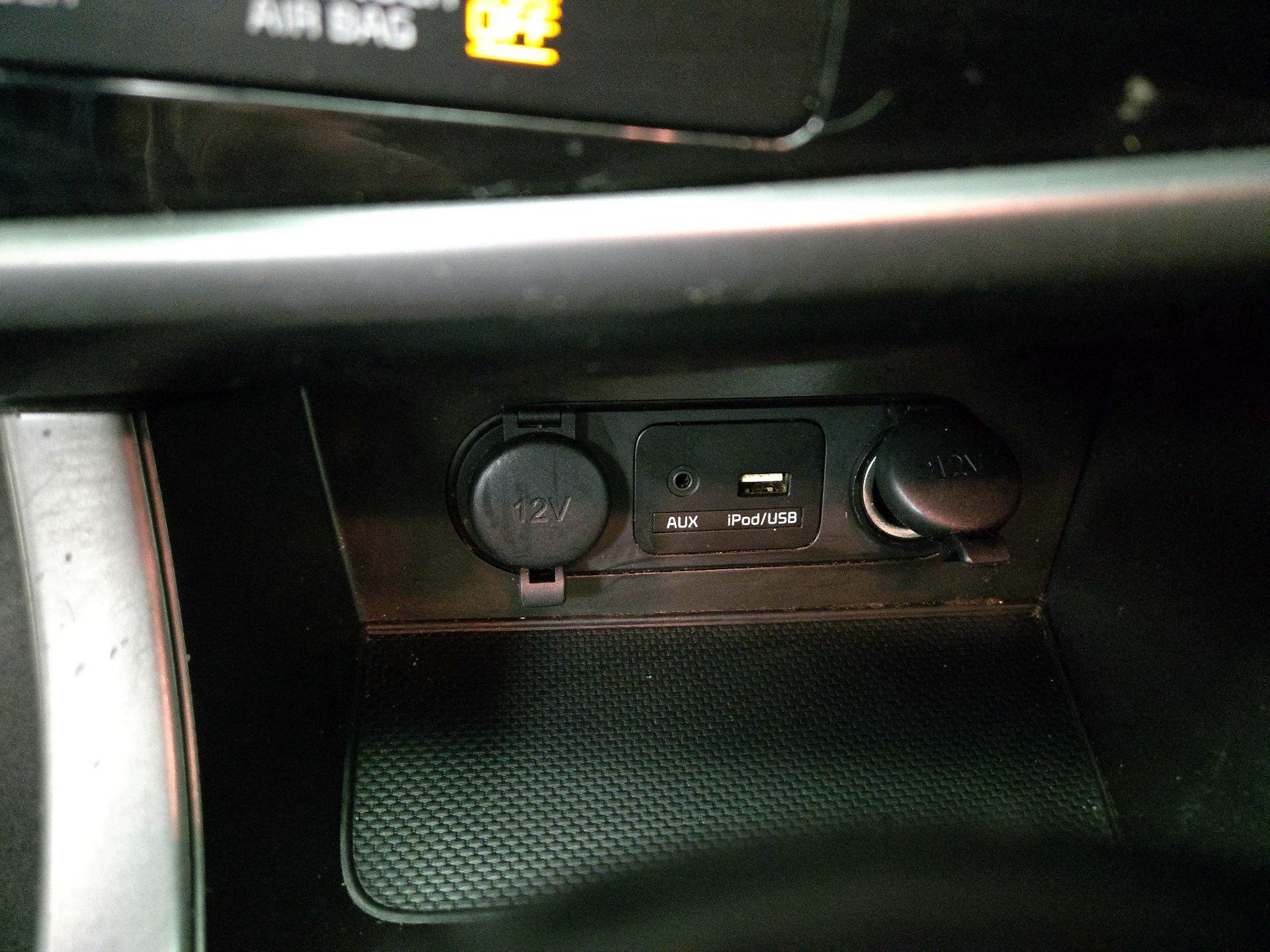 Thumbnail: 2015 Kia Optima - 17