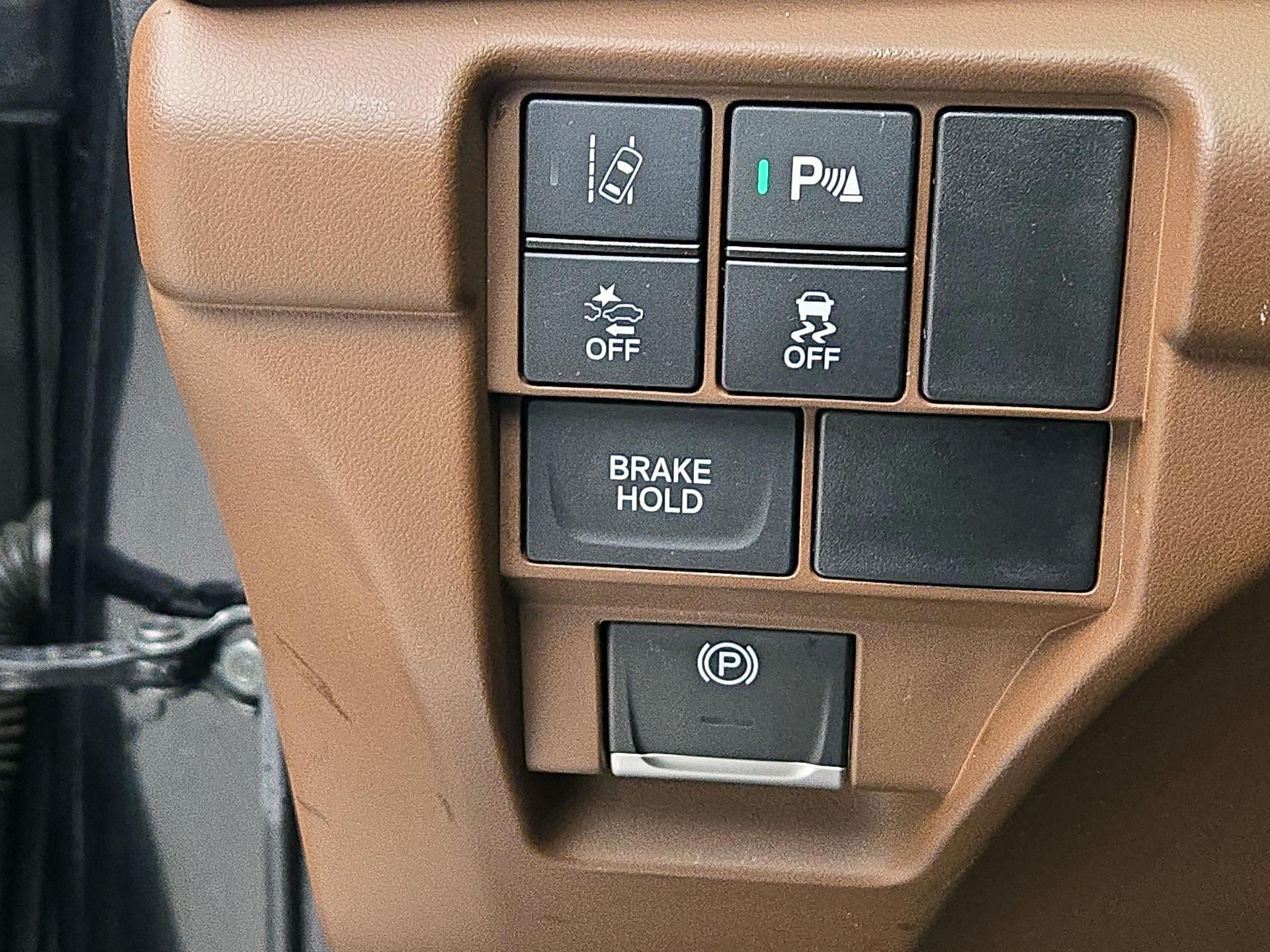 Thumbnail: 2021 Acura RDX - 13