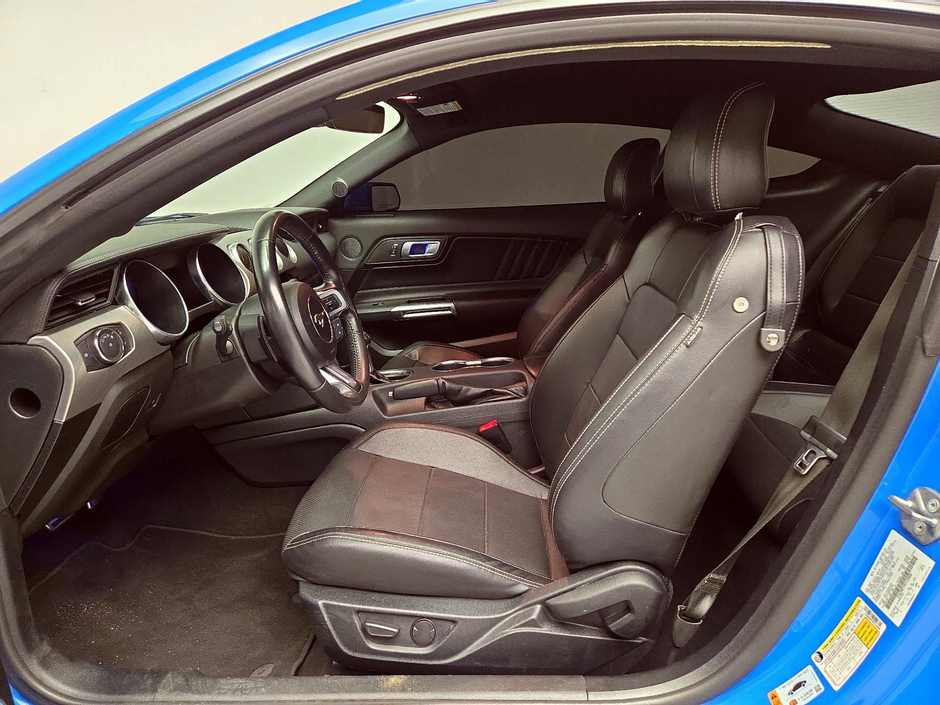 Thumbnail: 2022 Ford Mustang - 11