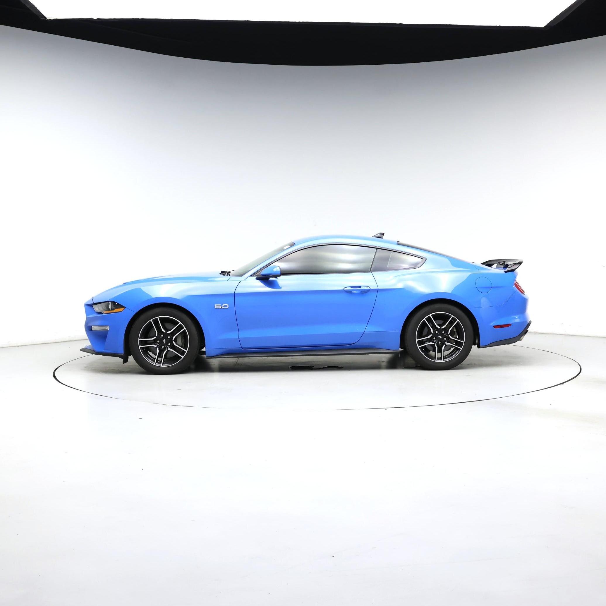 Thumbnail: 2022 Ford Mustang - 3