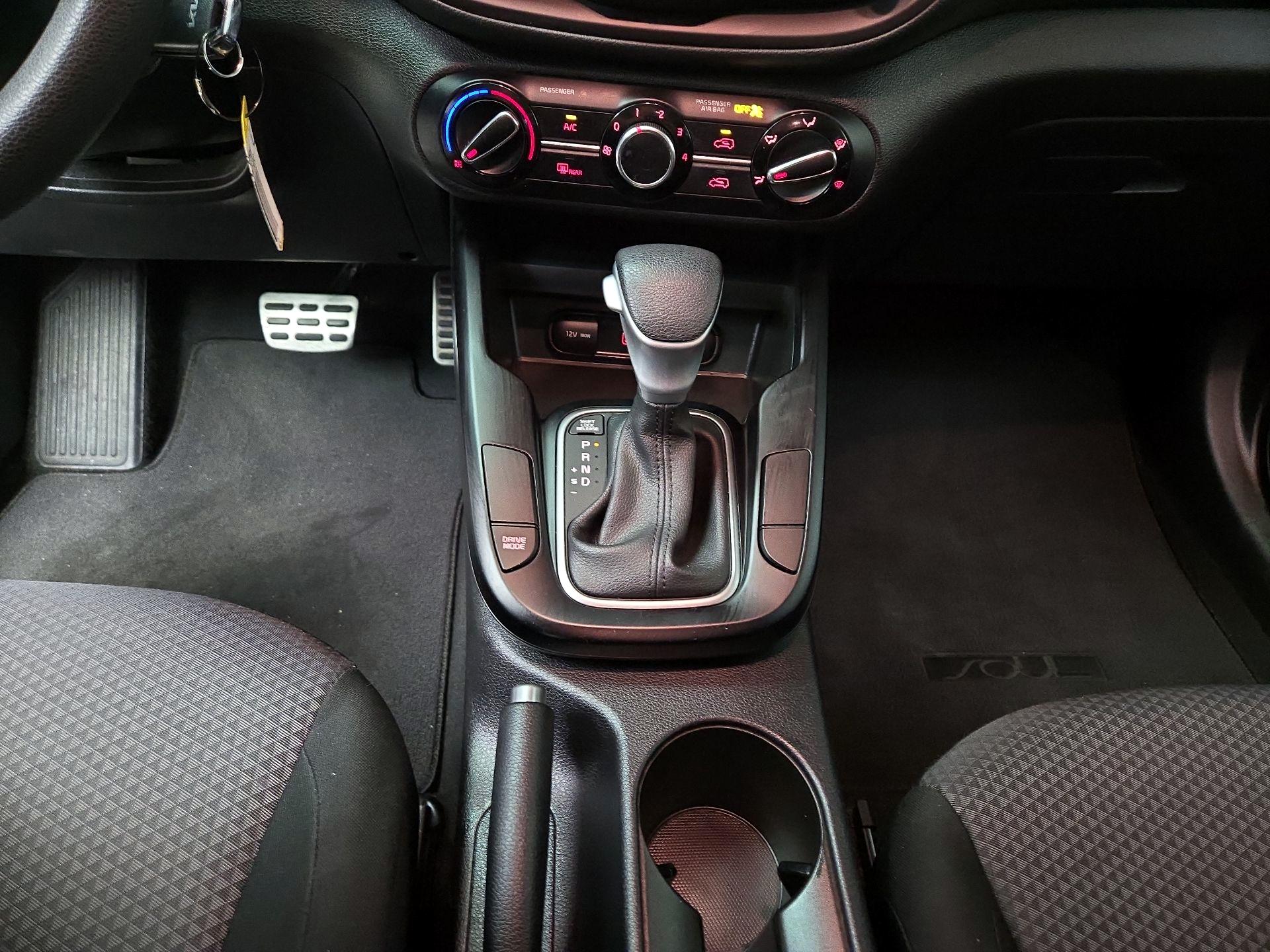 Thumbnail: 2022 Kia Soul - 17