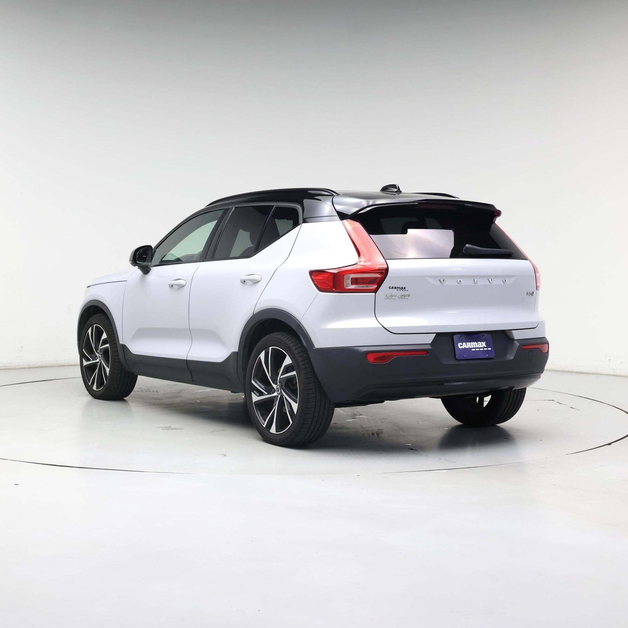 Thumbnail: 2021 Volvo XC40 - 2