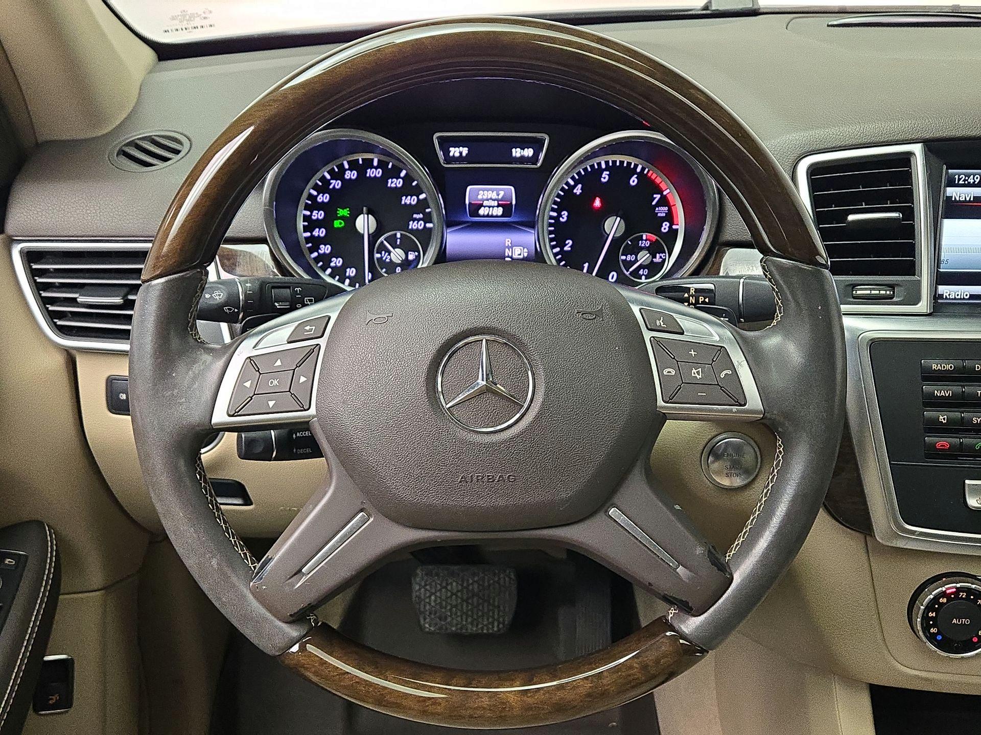 Thumbnail: 2015 Mercedes-Benz M-Class - 10