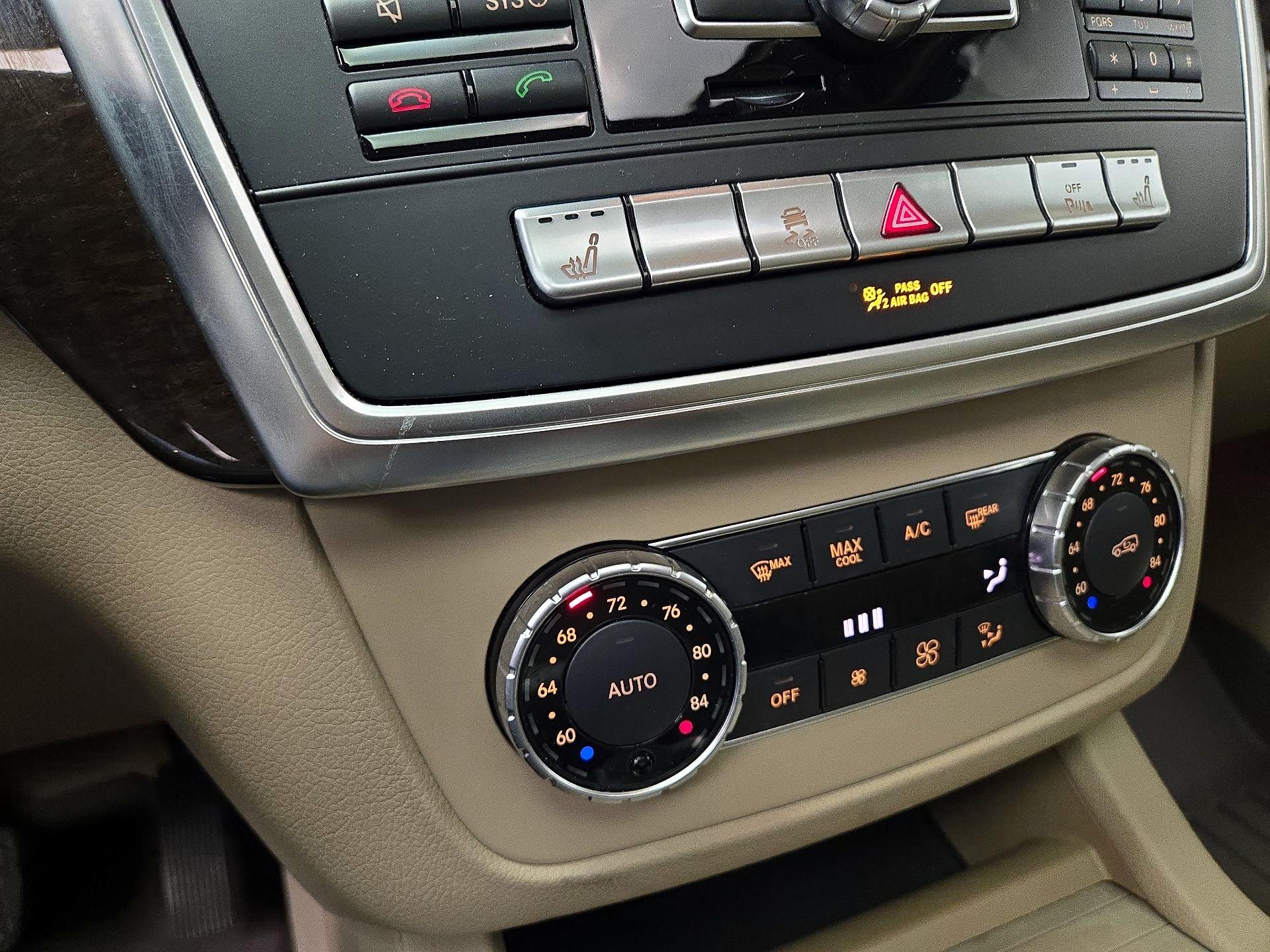 Thumbnail: 2015 Mercedes-Benz M-Class - 17