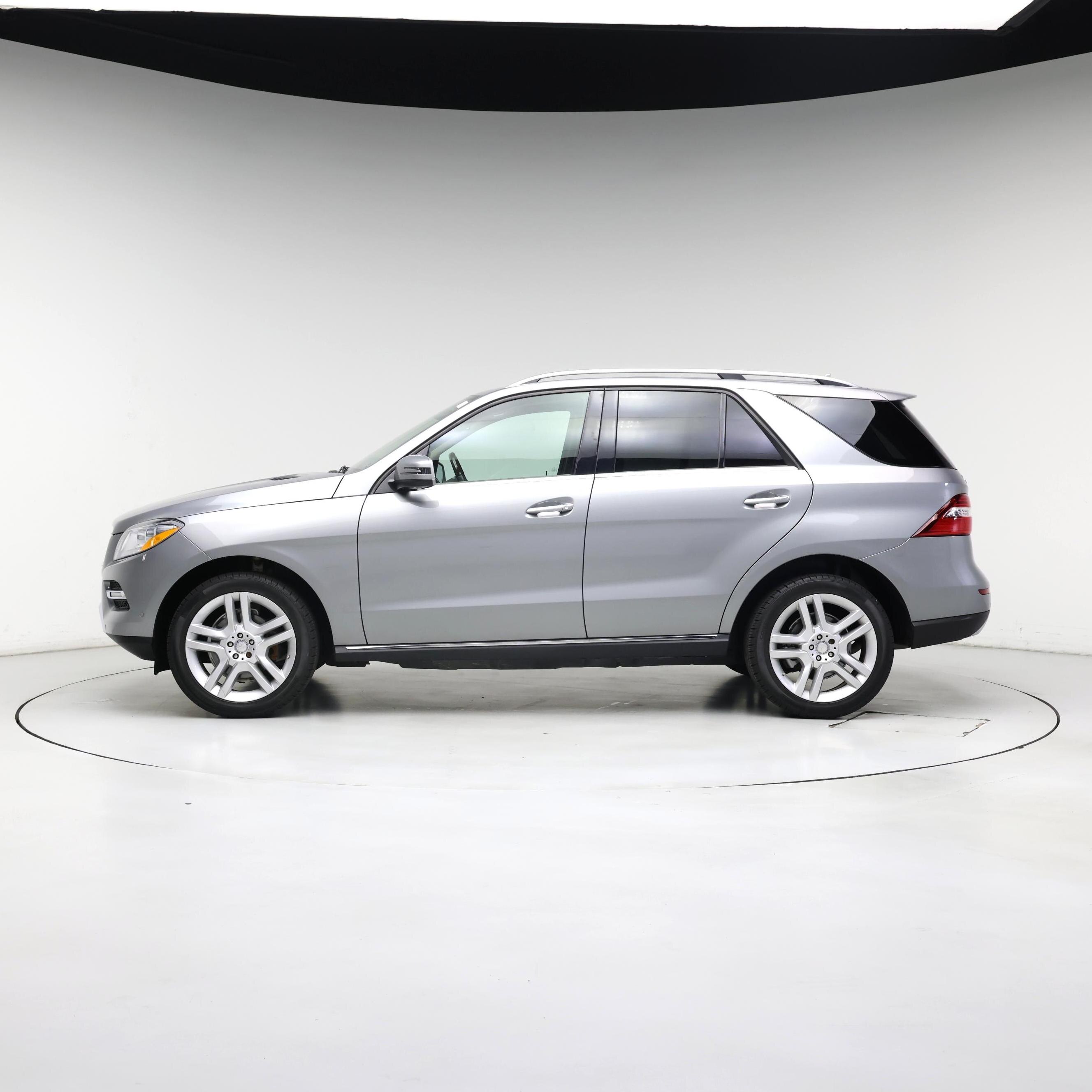 Thumbnail: 2015 Mercedes-Benz M-Class - 3