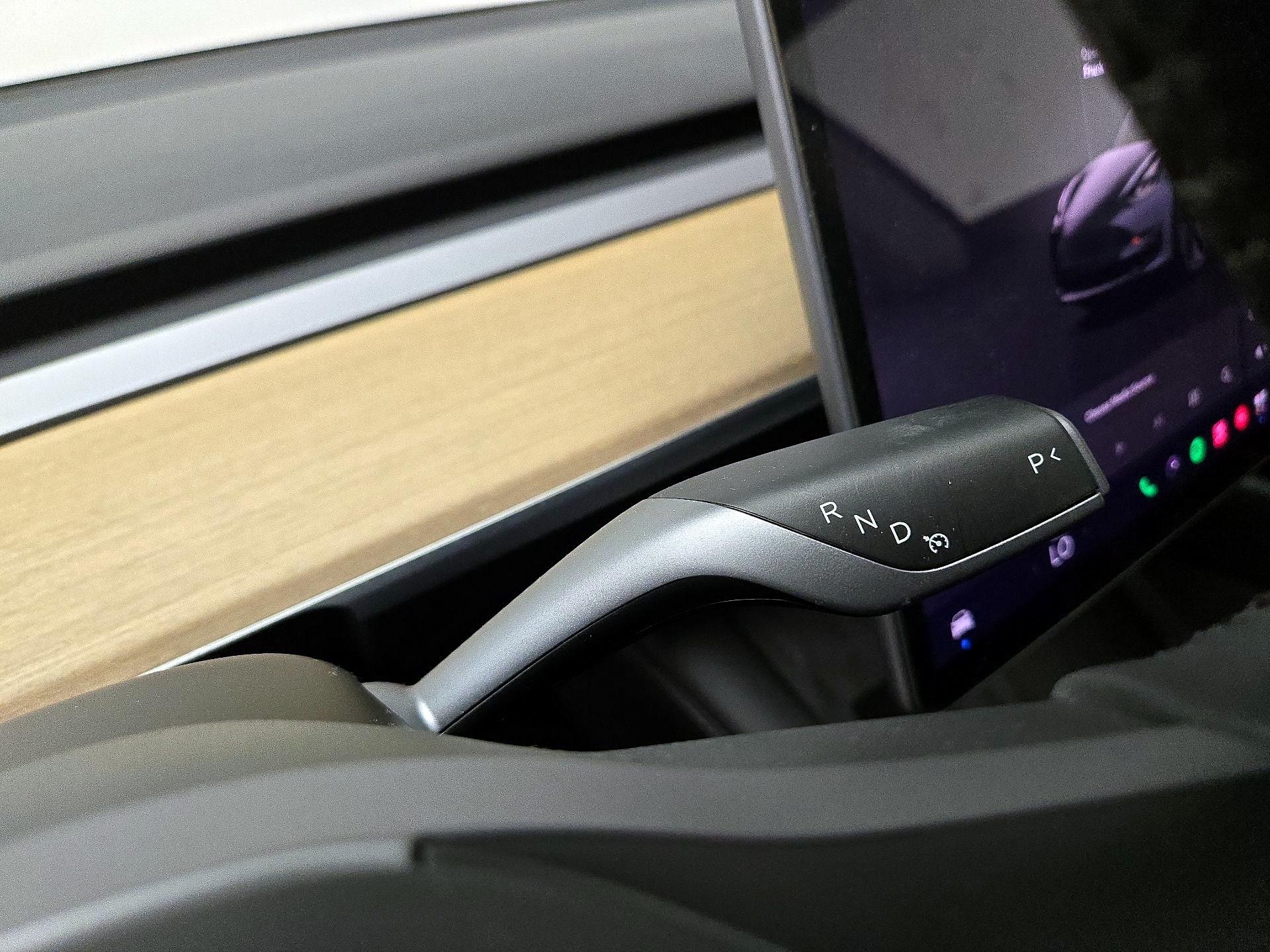 Thumbnail: 2023 Tesla Model 3 - 18