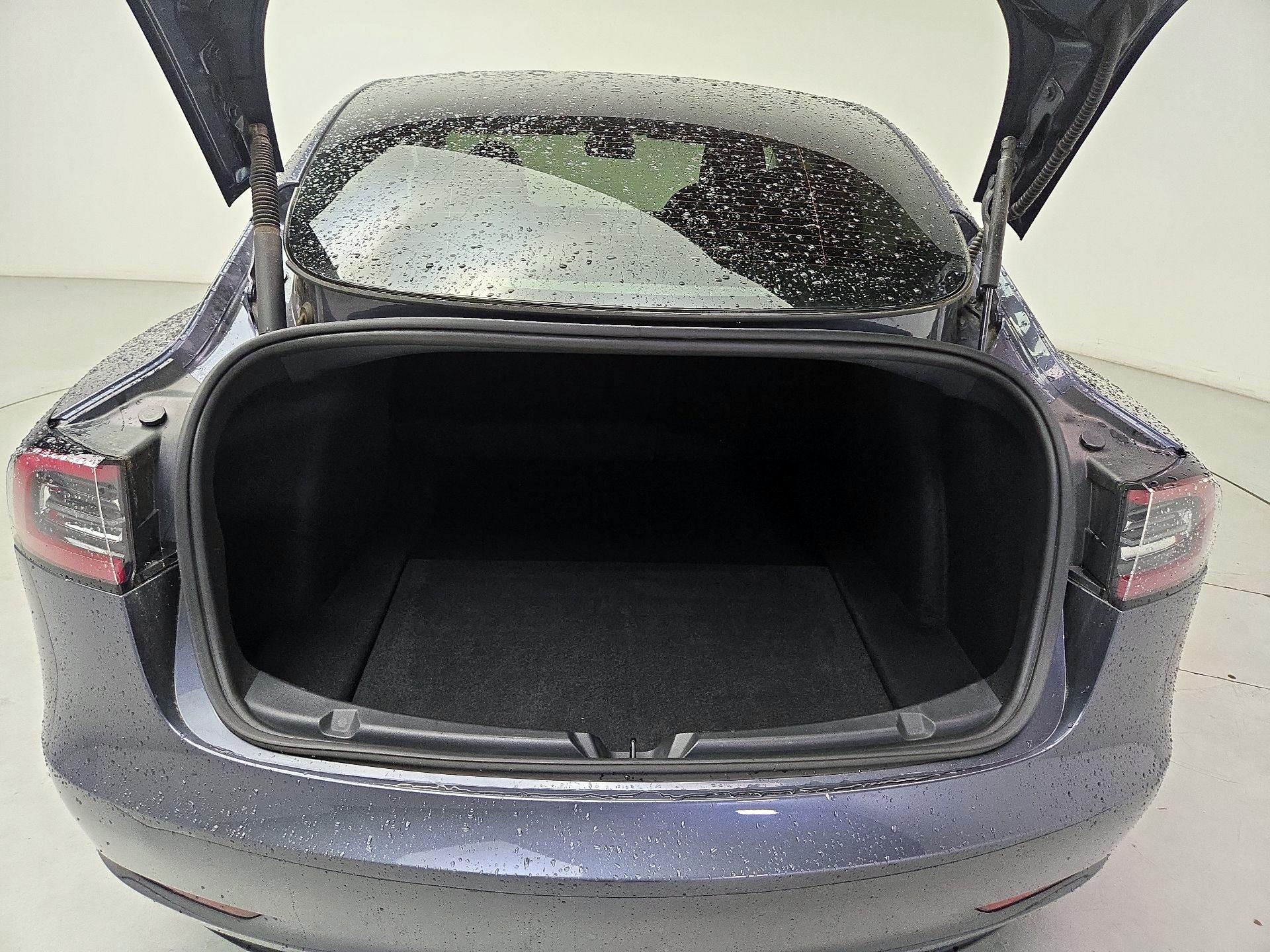 Thumbnail: 2023 Tesla Model 3 - 20