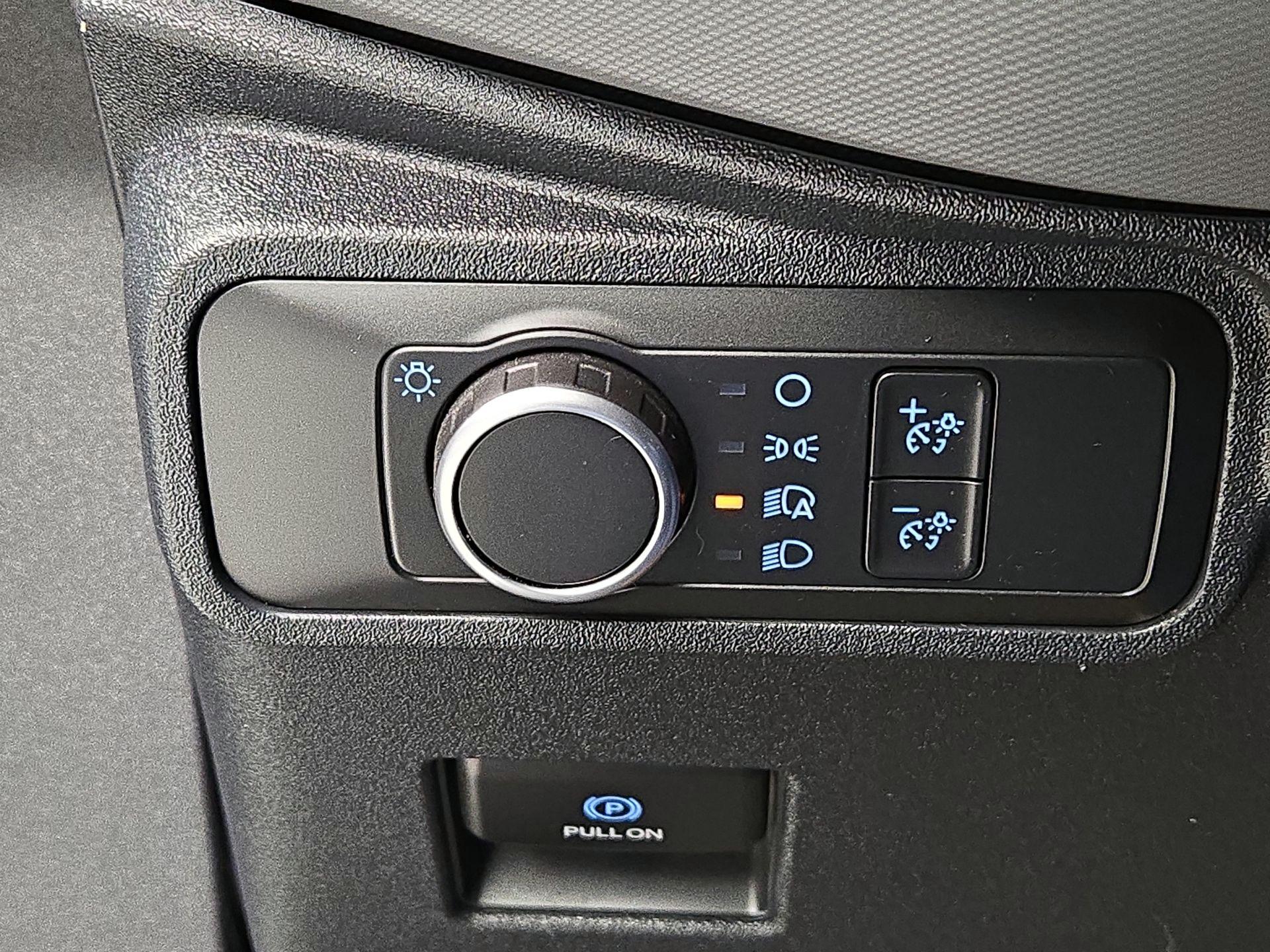 Thumbnail: 2021 Ford Bronco - 13