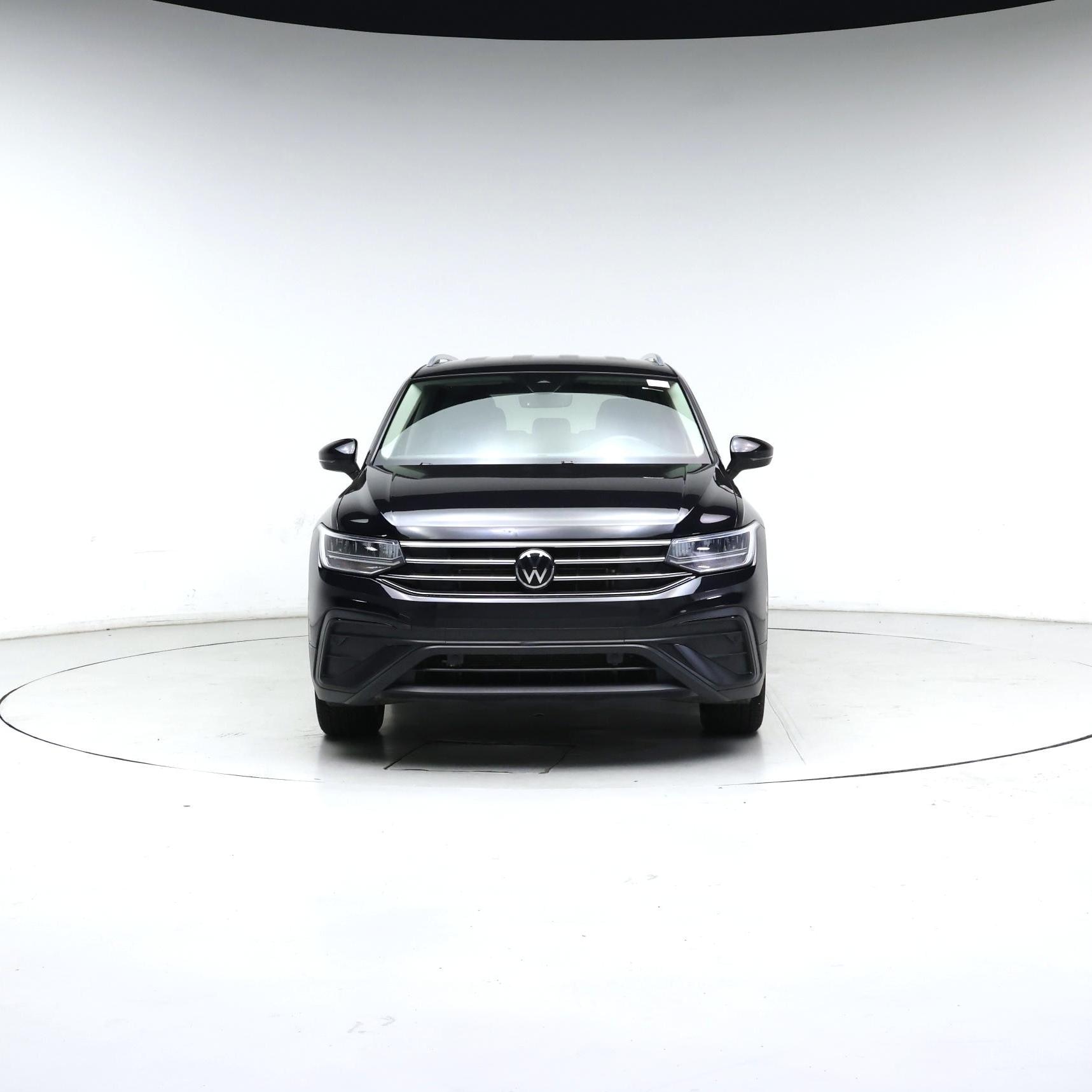 Thumbnail: 2022 Volkswagen Tiguan - 5