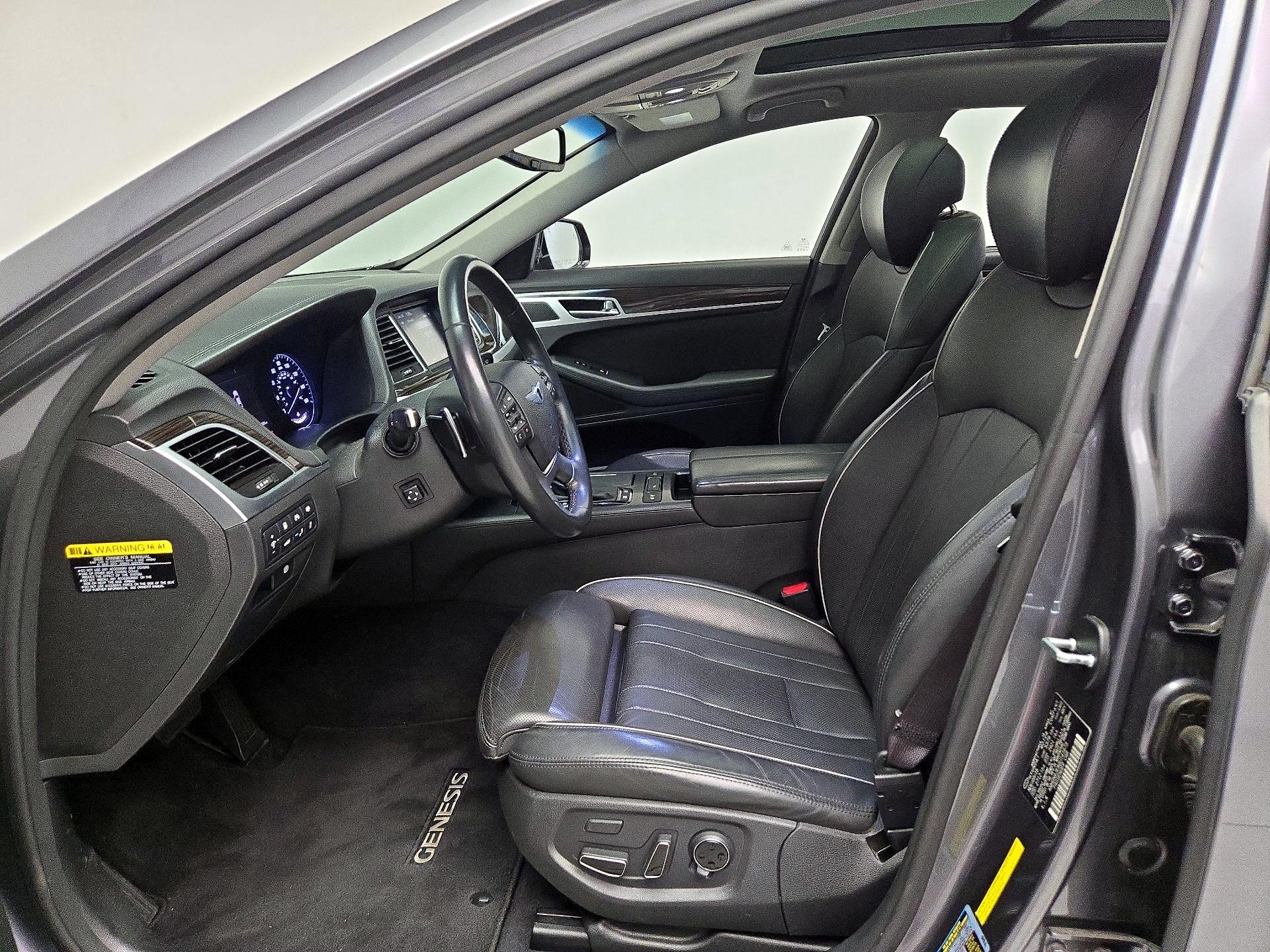 Thumbnail: 2016 Hyundai Genesis - 11