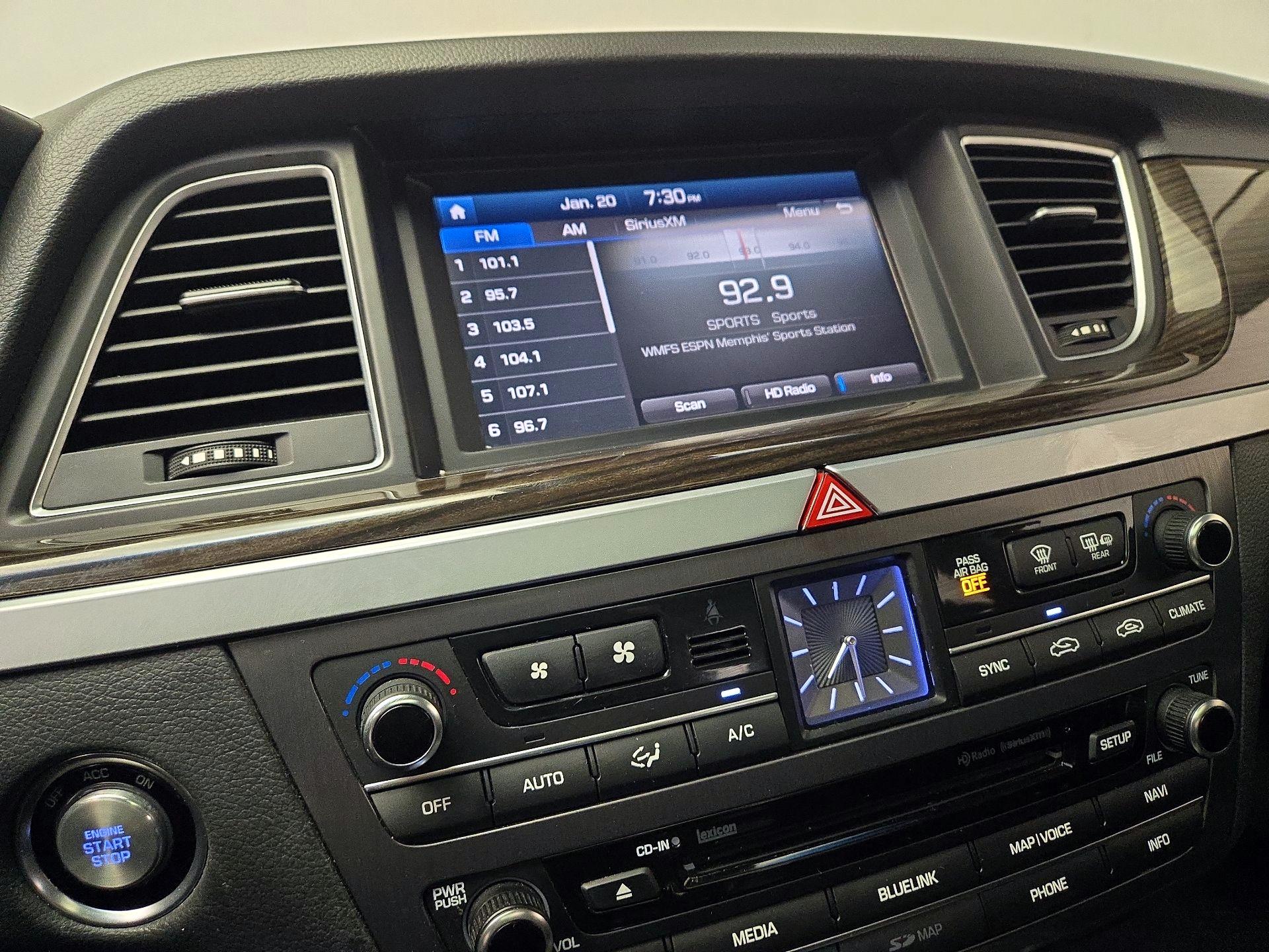 Thumbnail: 2016 Hyundai Genesis - 16