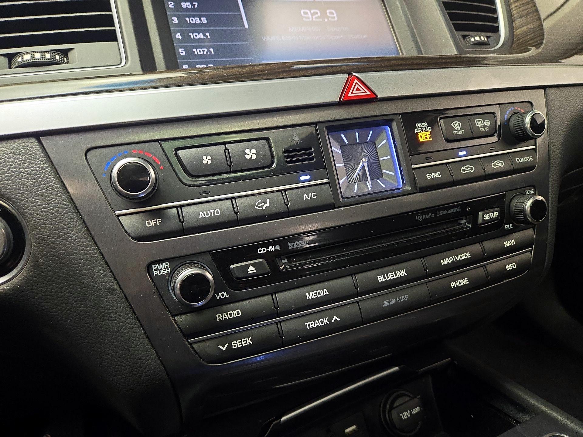 Thumbnail: 2016 Hyundai Genesis - 17