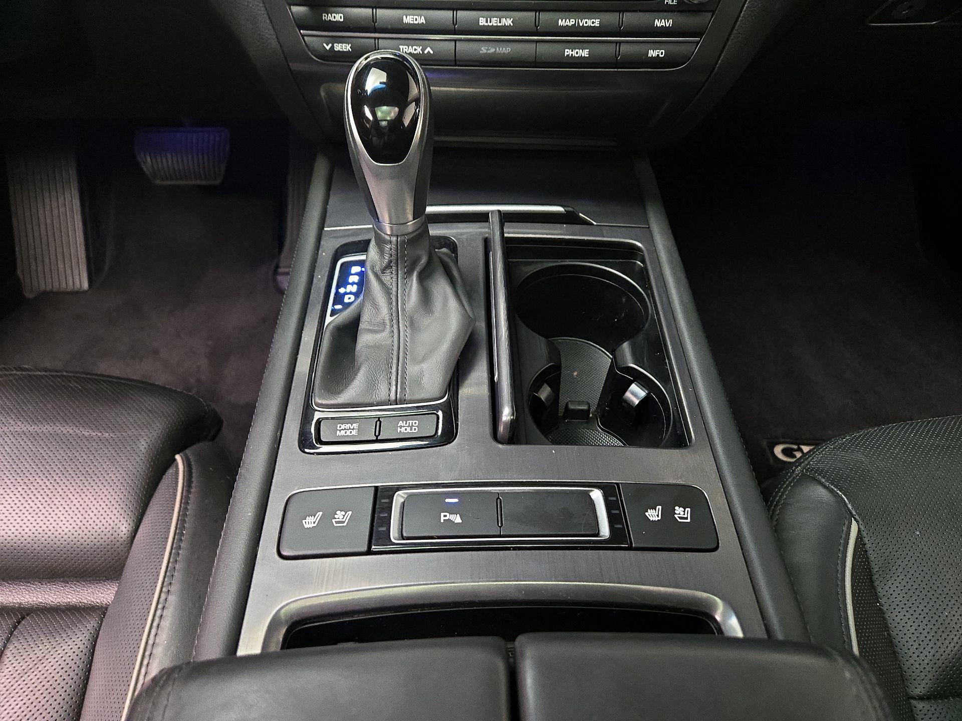 Thumbnail: 2016 Hyundai Genesis - 18