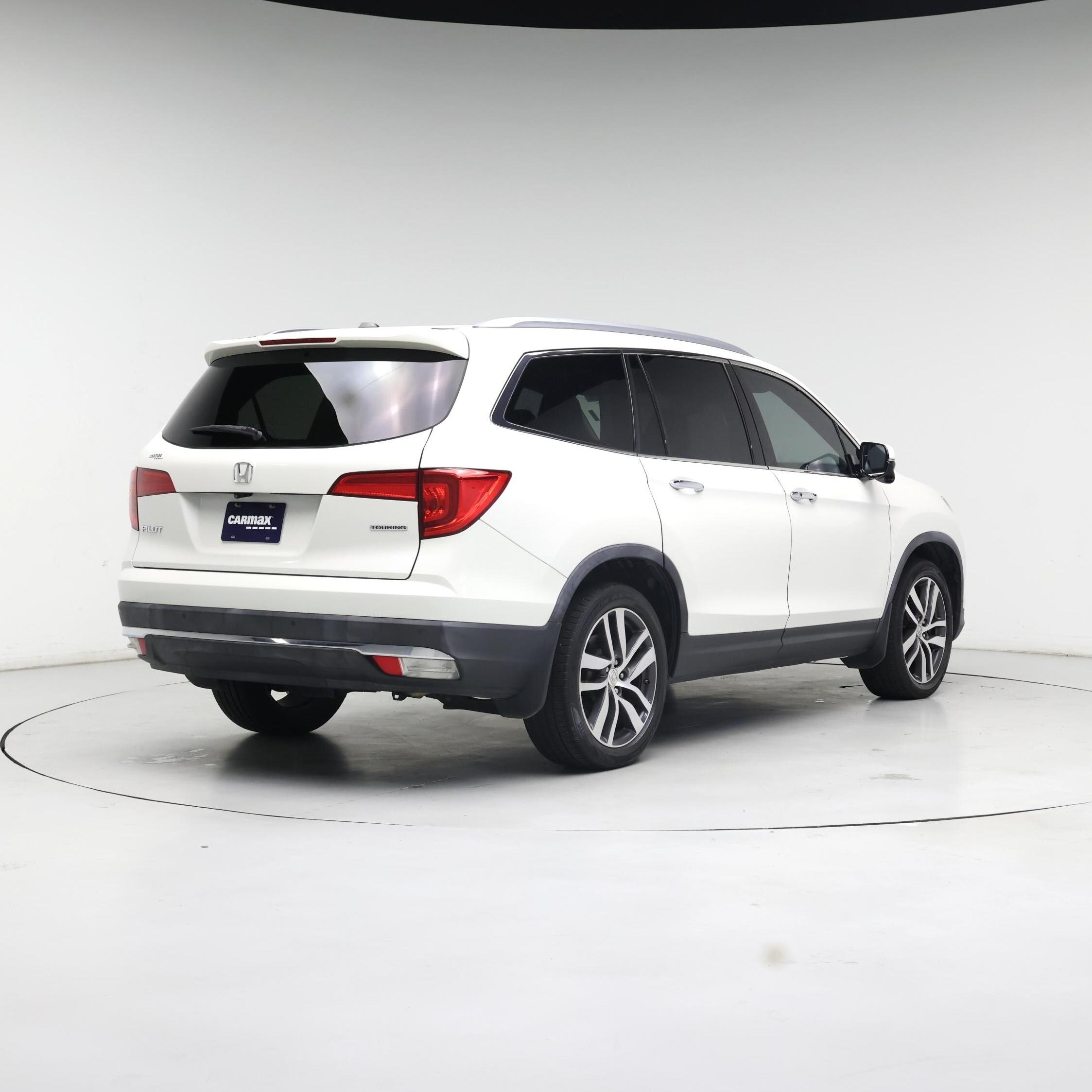 Thumbnail: 2018 Honda Pilot - 8