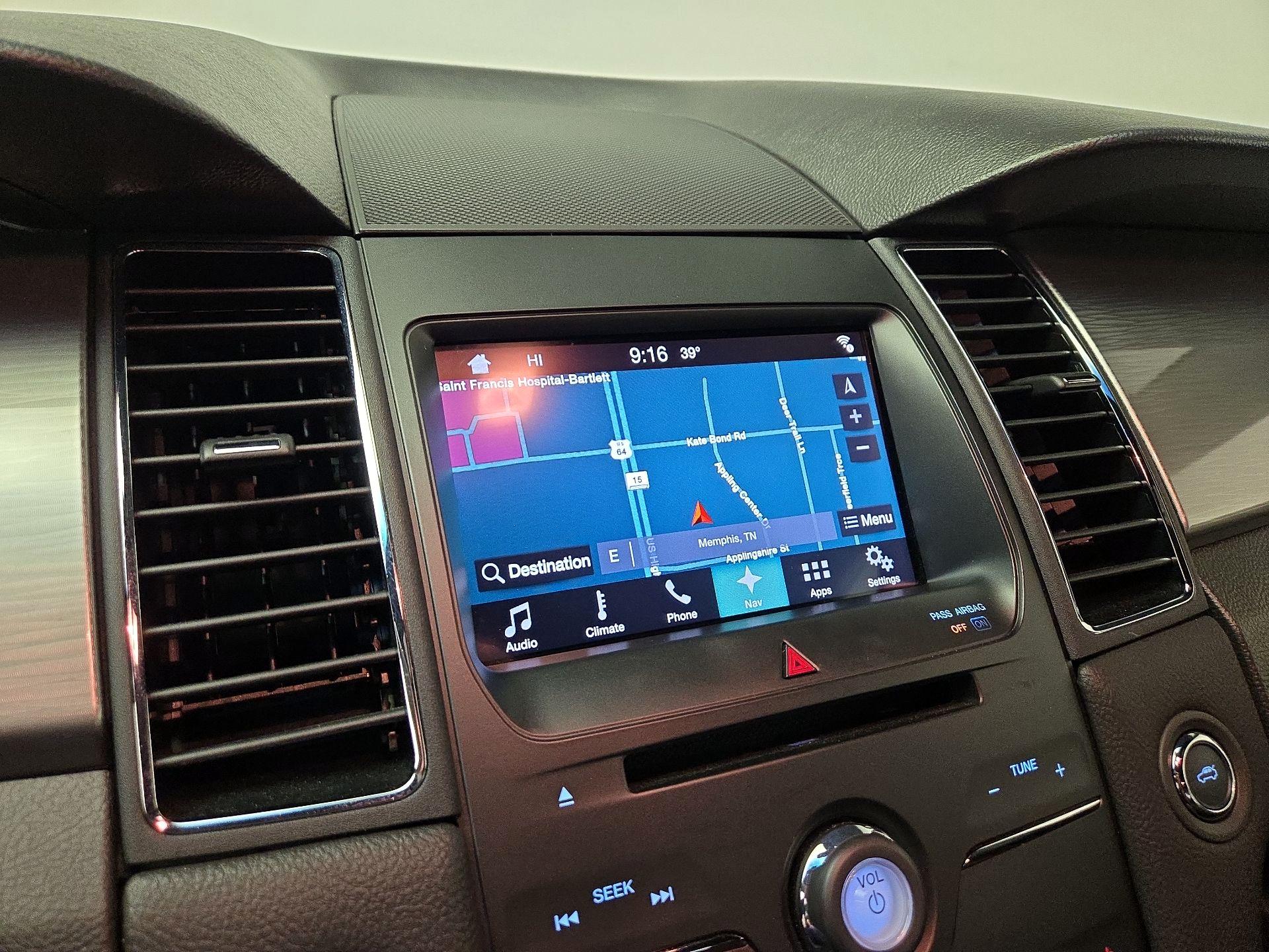 Thumbnail: 2016 Ford Taurus - 14