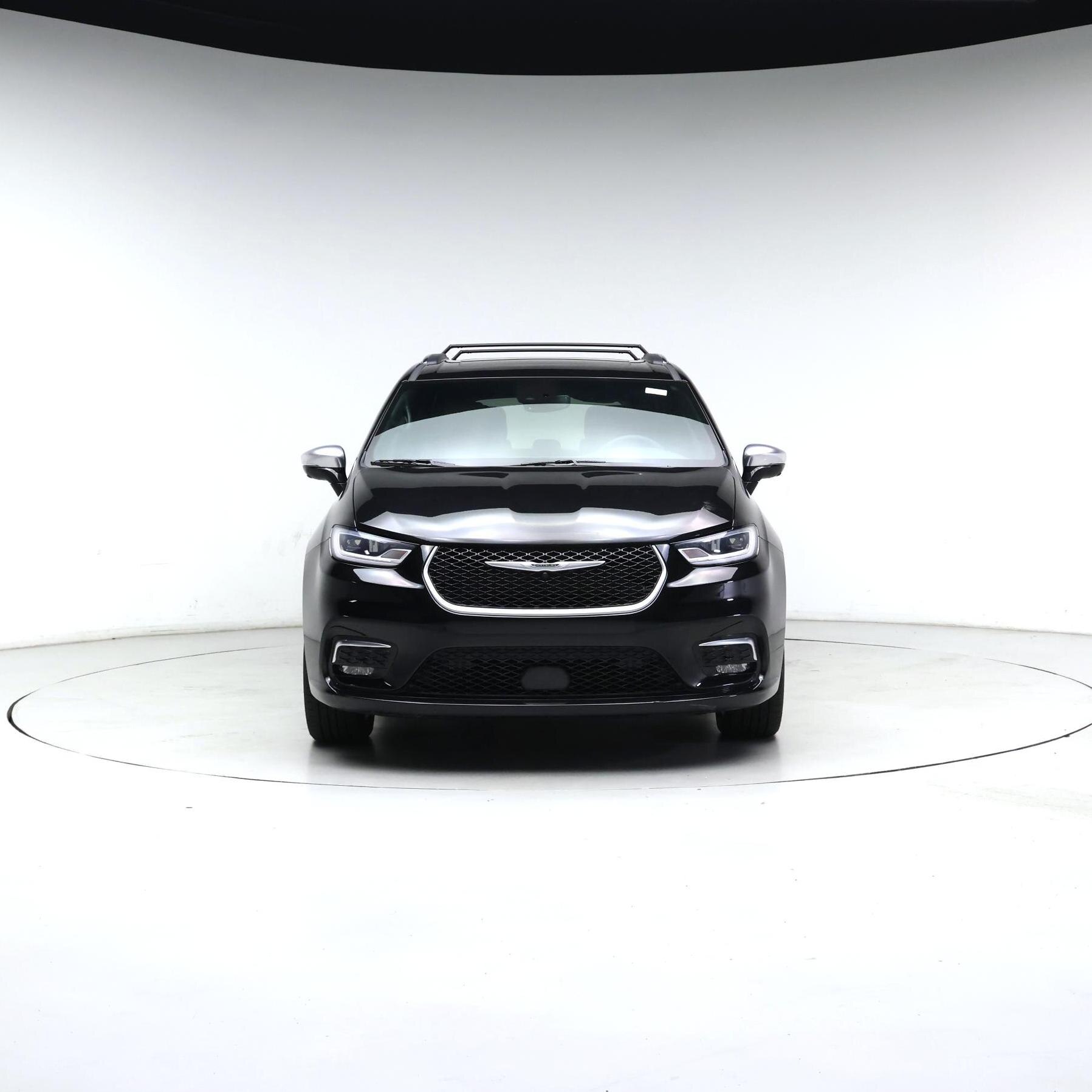 Thumbnail: 2023 Chrysler Pacifica - 5