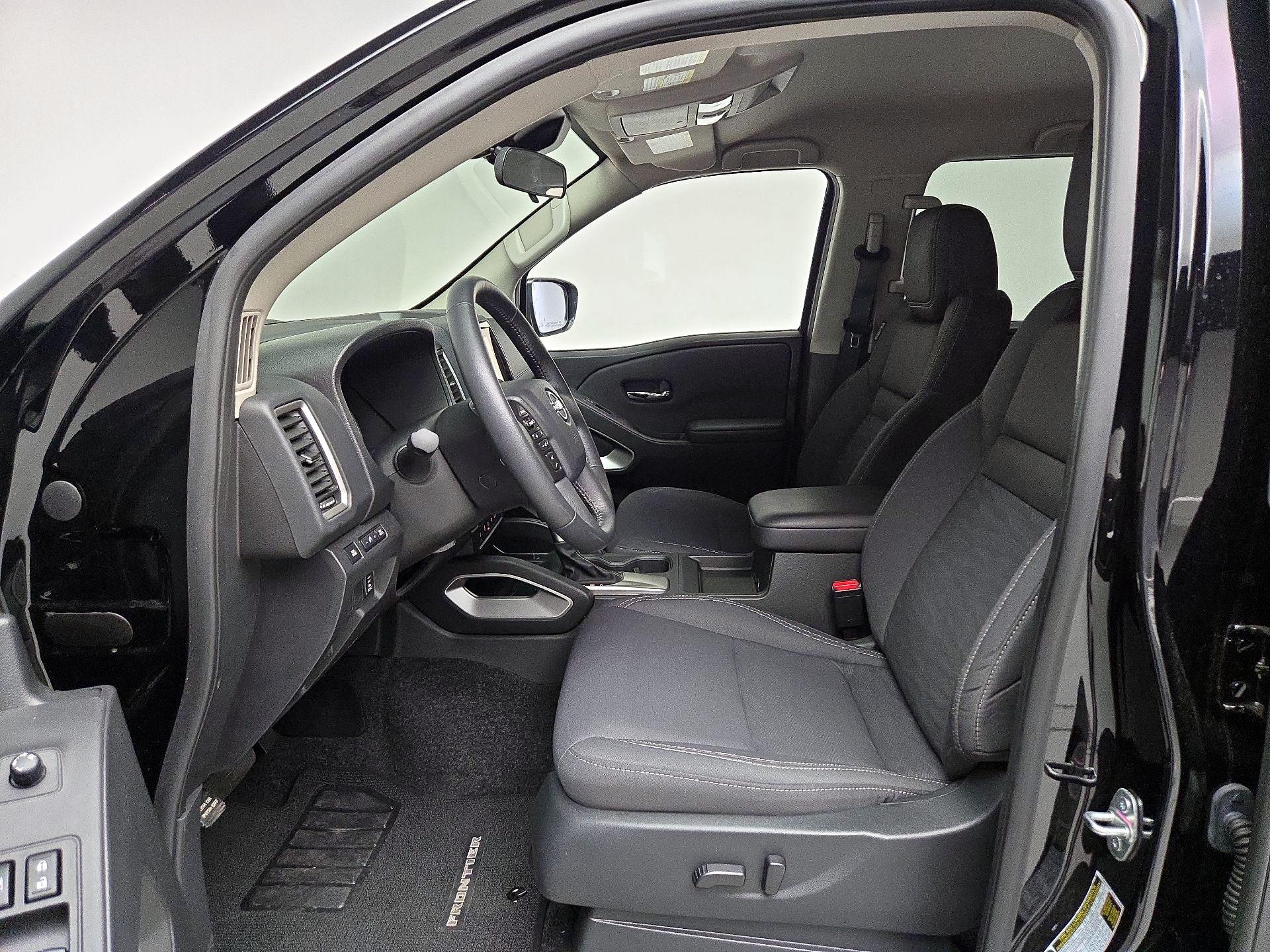 Thumbnail: 2024 Nissan Frontier - 11