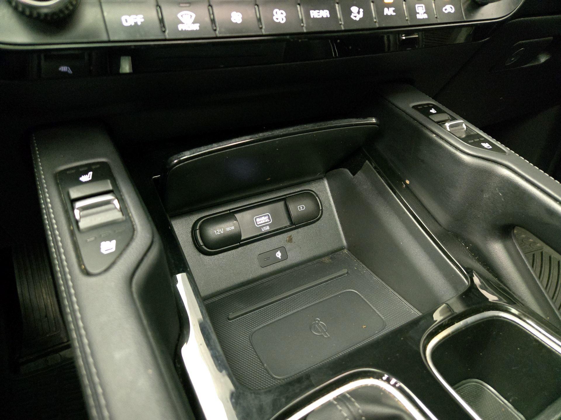 Thumbnail: 2022 Kia Telluride - 19