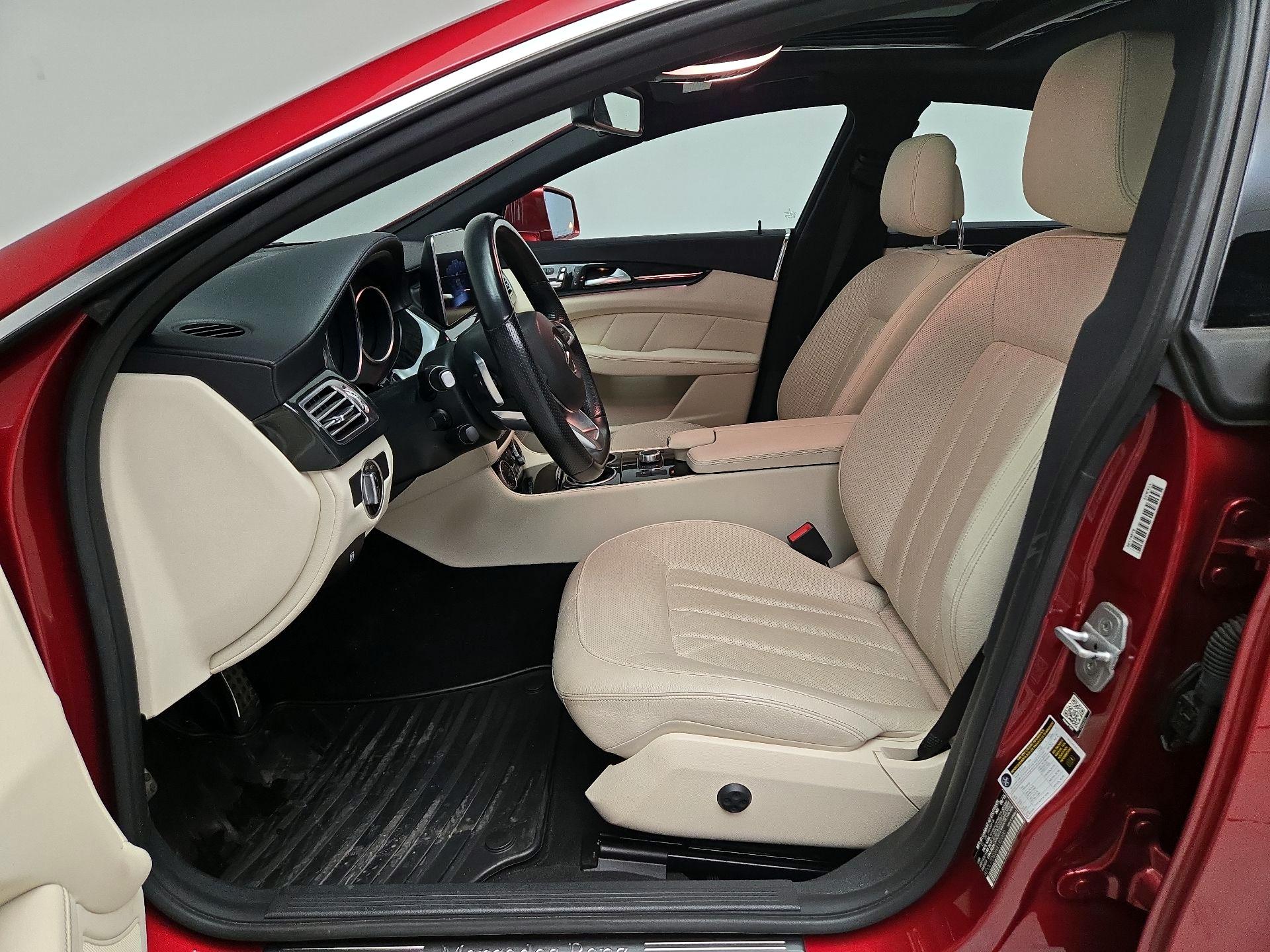 Thumbnail: 2017 Mercedes-Benz CLS - 11