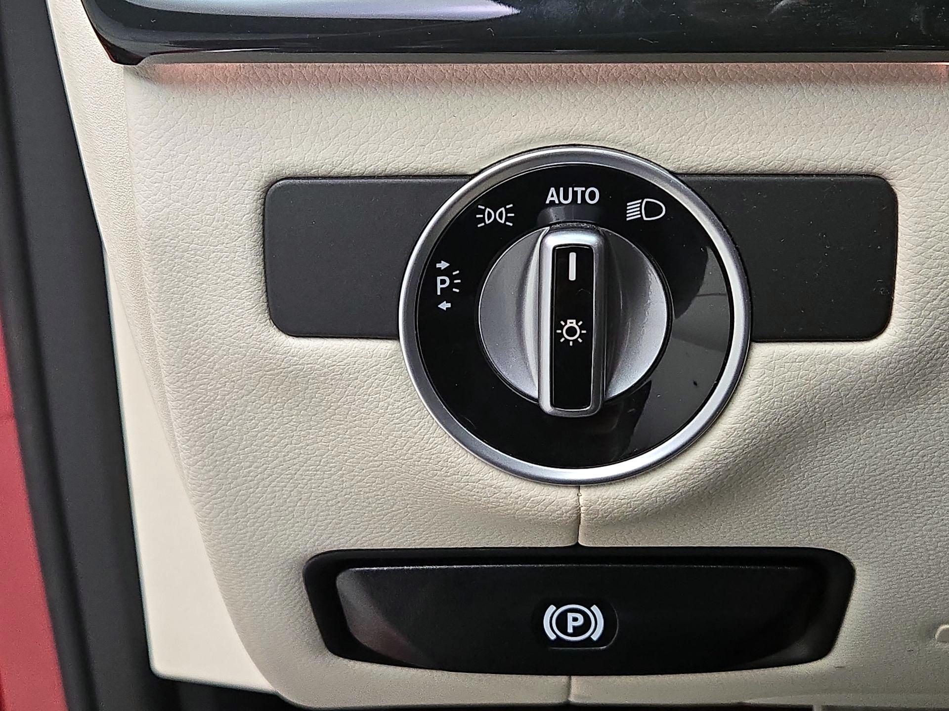 Thumbnail: 2017 Mercedes-Benz CLS - 13