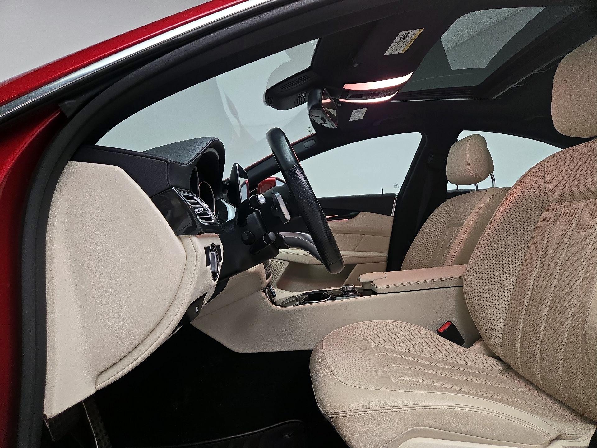 Thumbnail: 2017 Mercedes-Benz CLS - 20