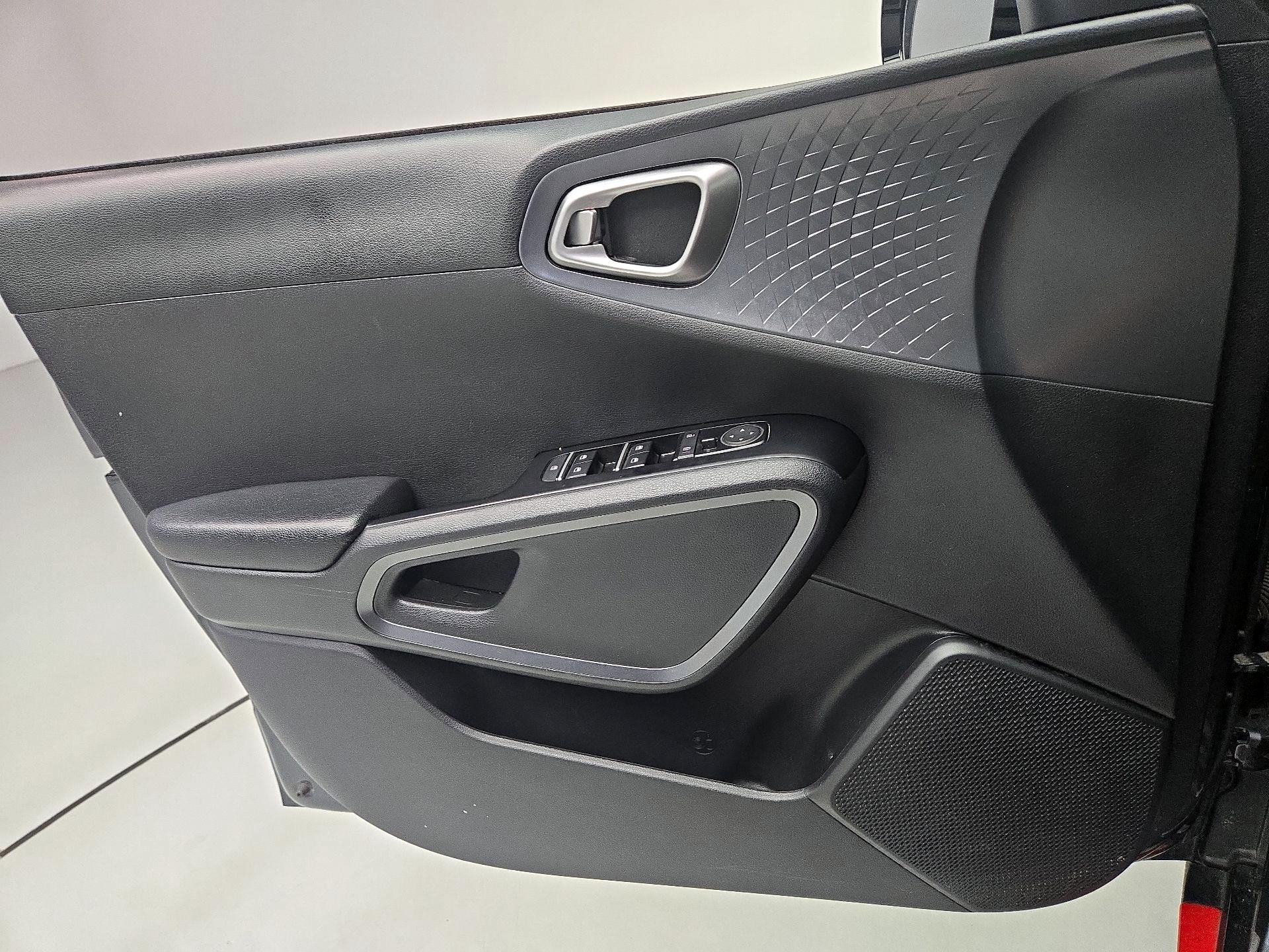 Thumbnail: 2021 Kia Soul - 12