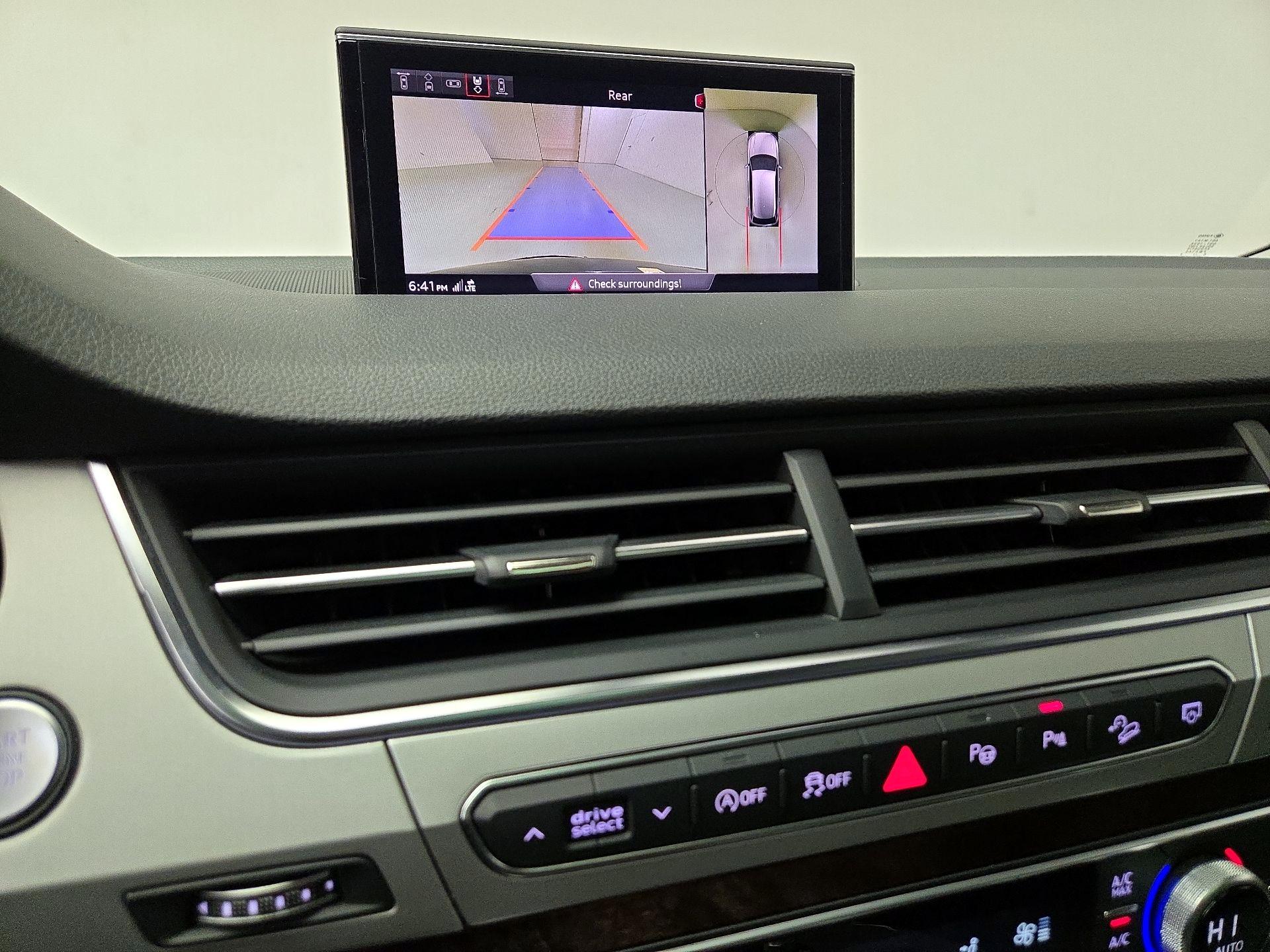 Thumbnail: 2019 Audi Q7 - 15