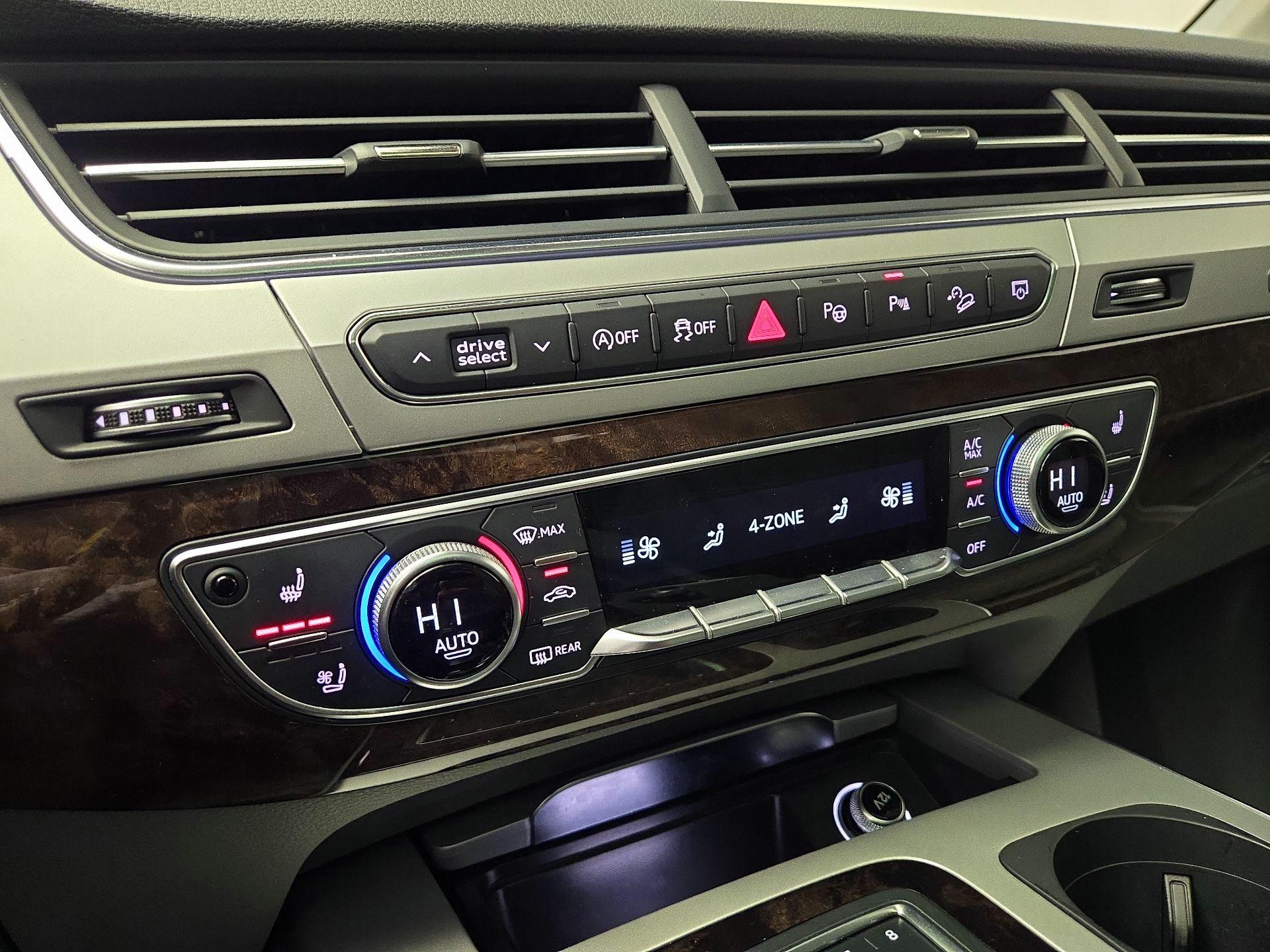 Thumbnail: 2019 Audi Q7 - 17