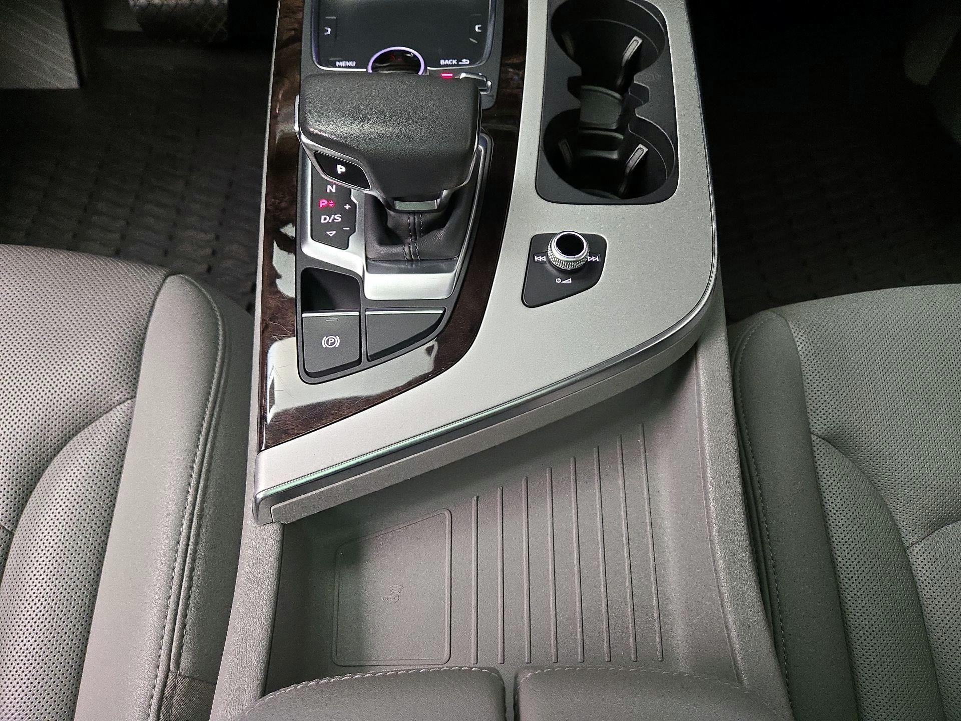 Thumbnail: 2019 Audi Q7 - 18