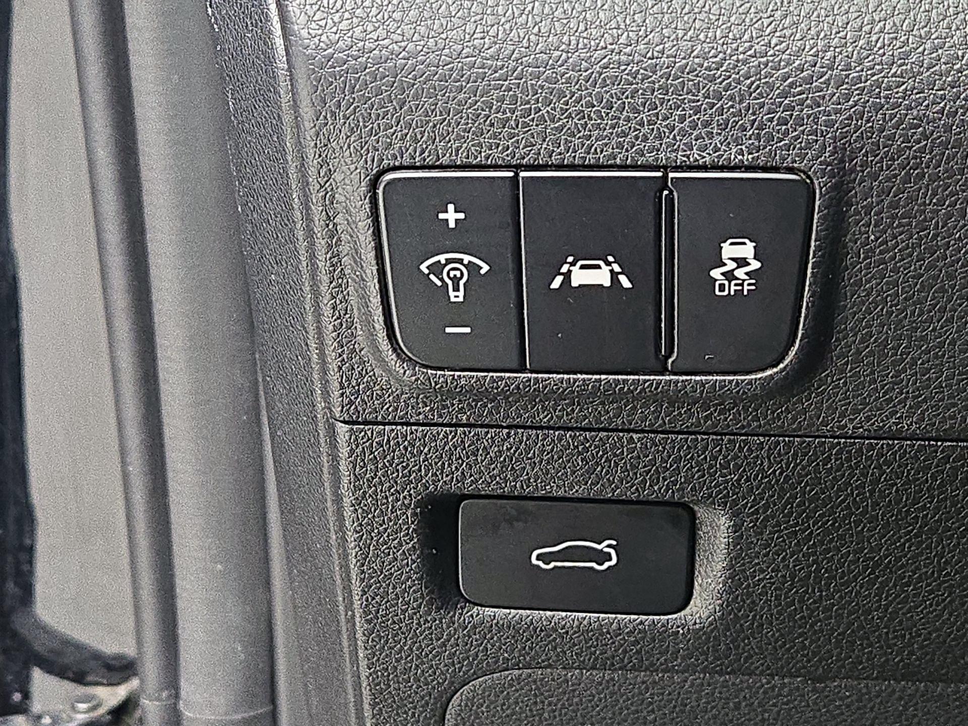 Thumbnail: 2023 Kia K5 - 13