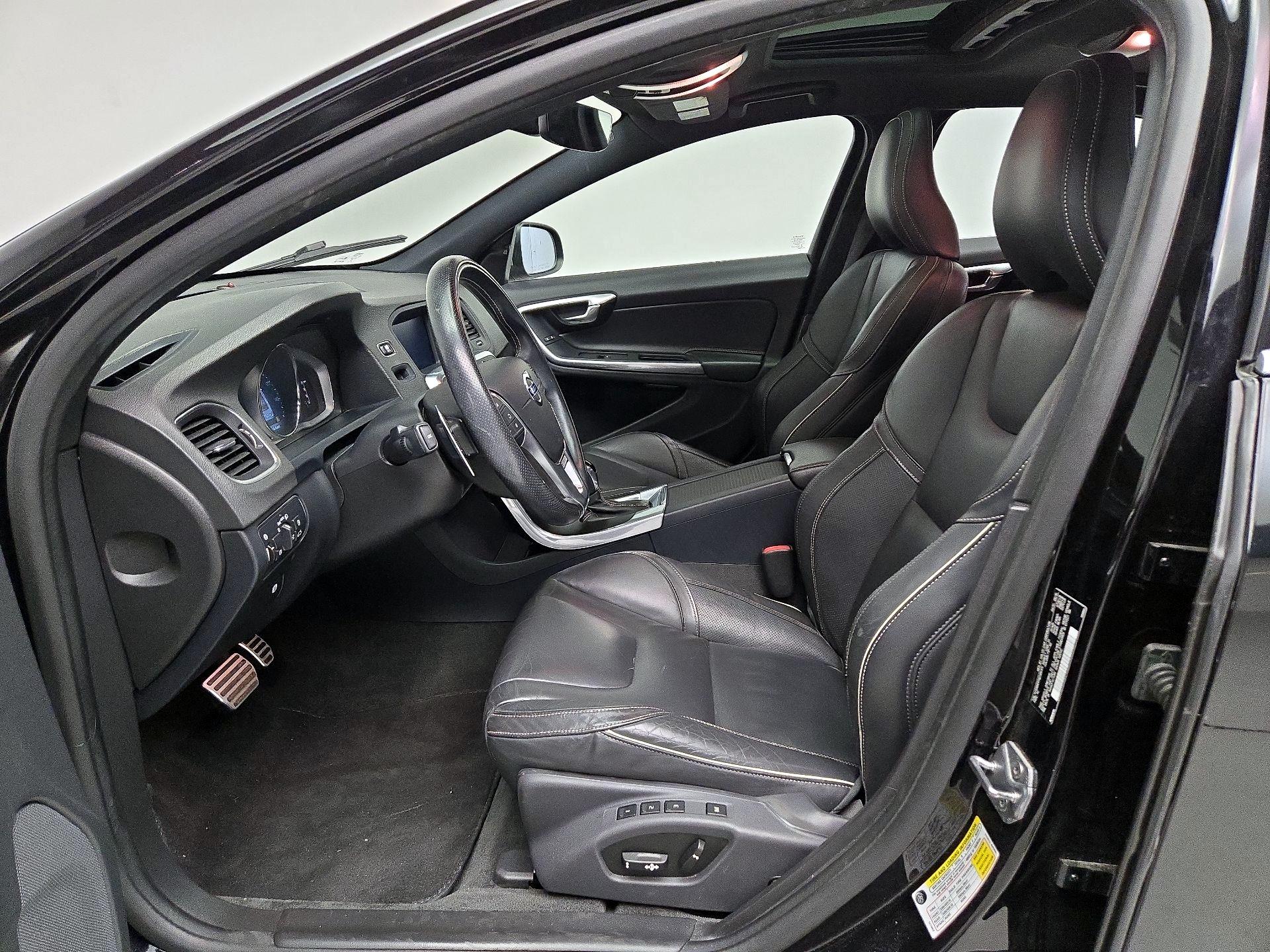 Thumbnail: 2016 Volvo S60 - 11