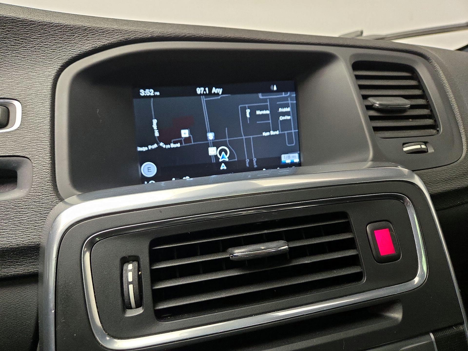 Thumbnail: 2016 Volvo S60 - 14